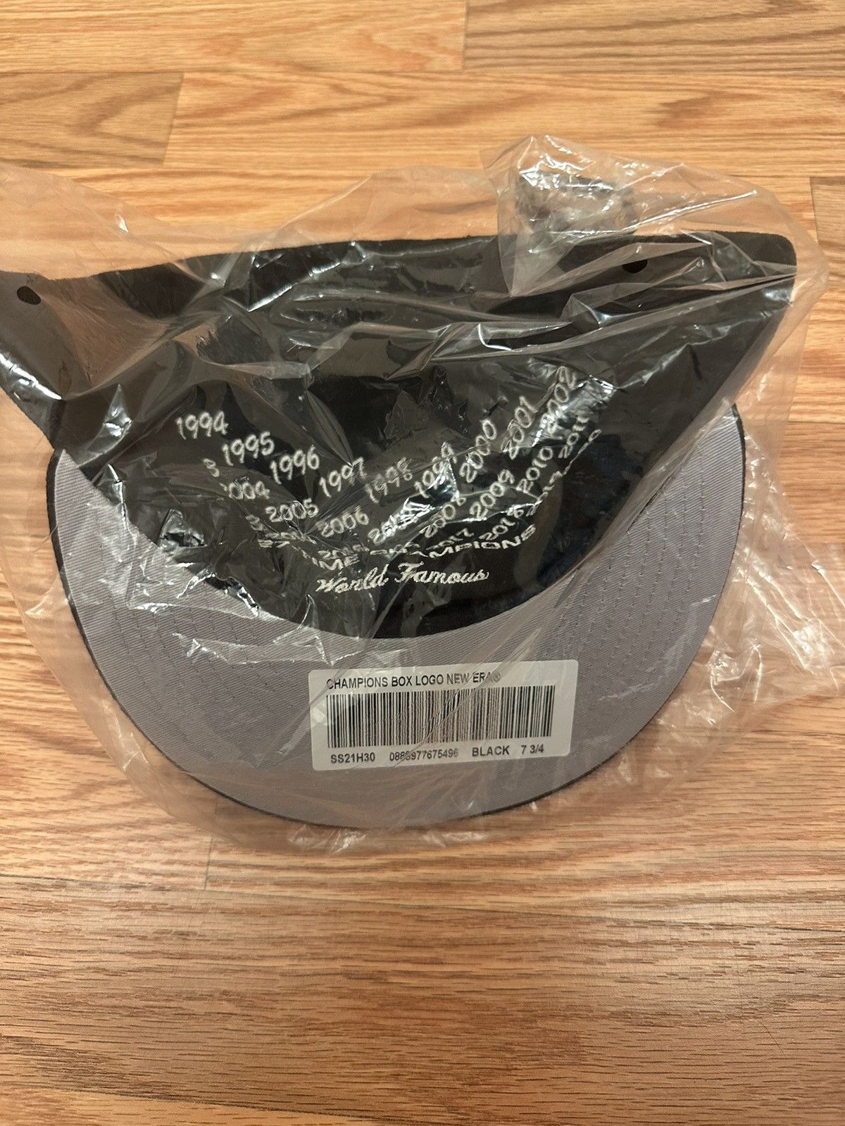 New Era × Supreme CHAMPIONS BOX LOGO NEW ERA Size ONE SIZE - 6 Thumbnail