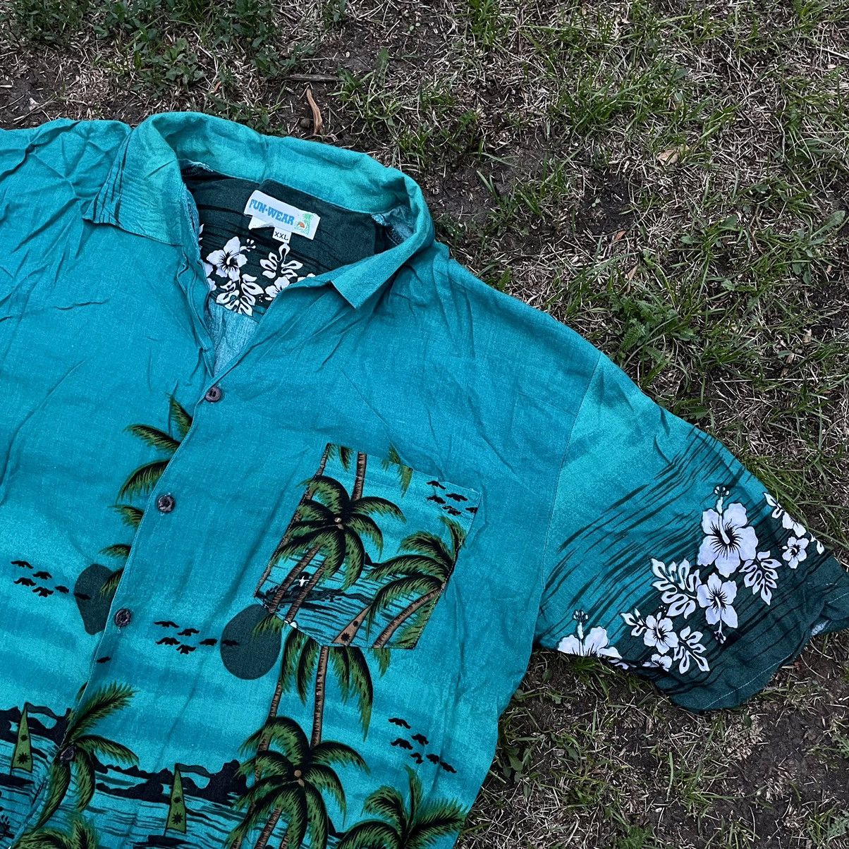 Vintage Vintage 90s Hawaiian Aloha Shirt Tropical Flower Print Coast Size US XL / EU 56 / 4 - 4 Thumbnail