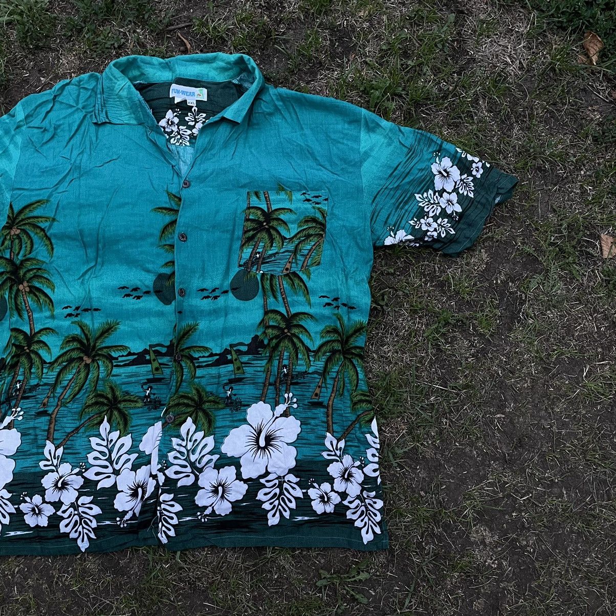 Vintage Vintage 90s Hawaiian Aloha Shirt Tropical Flower Print Coast Size US XL / EU 56 / 4 - 2 Thumbnail