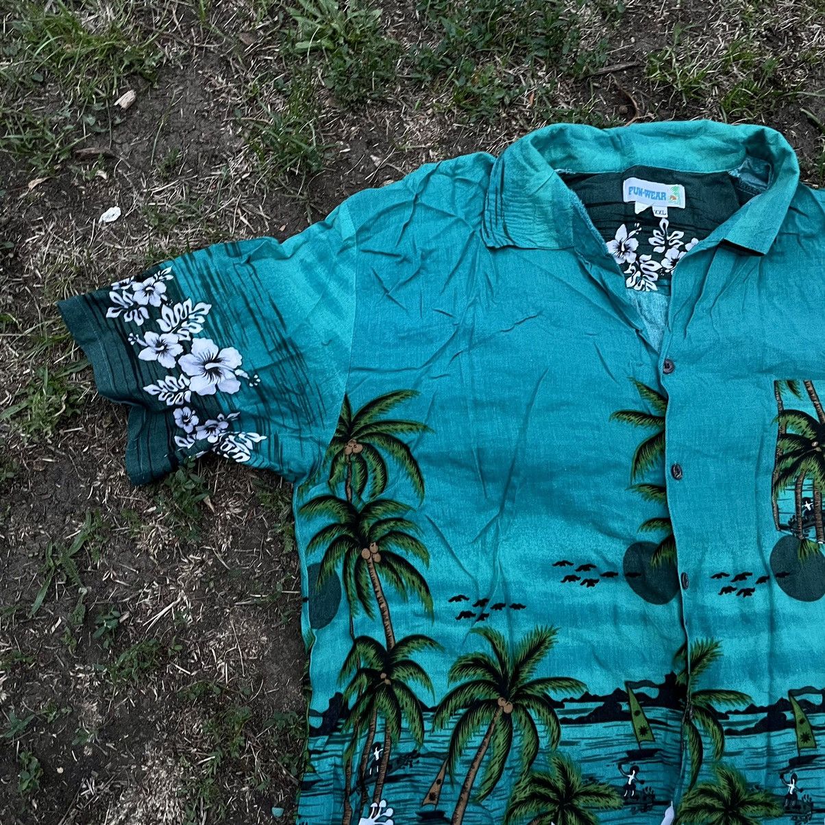 Vintage Vintage 90s Hawaiian Aloha Shirt Tropical Flower Print Coast Size US XL / EU 56 / 4 - 3 Thumbnail