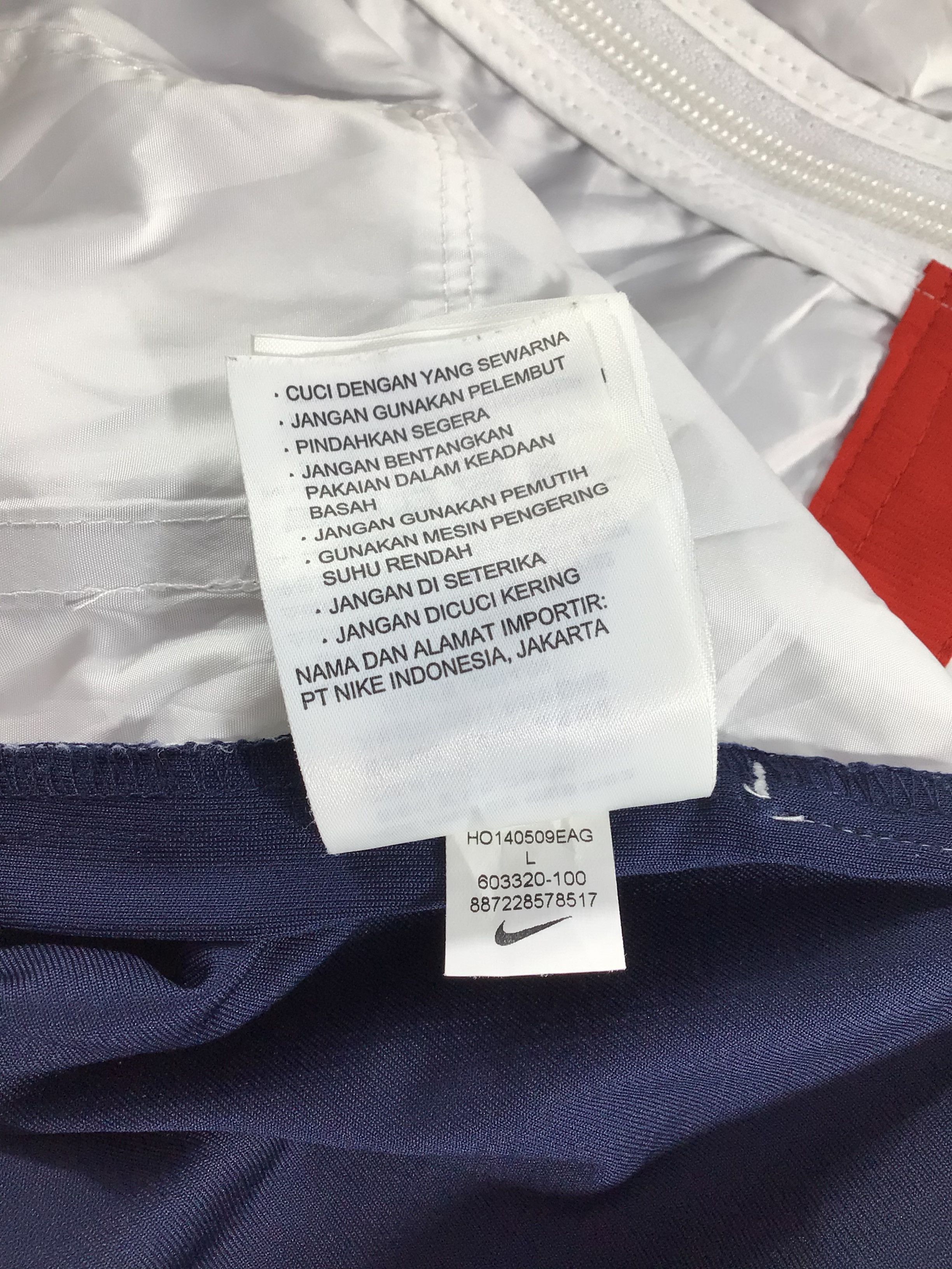 Nike Nike Windbreaker Light Jacket-M039 Size US M / EU 48-50 / 2 - 5 Thumbnail