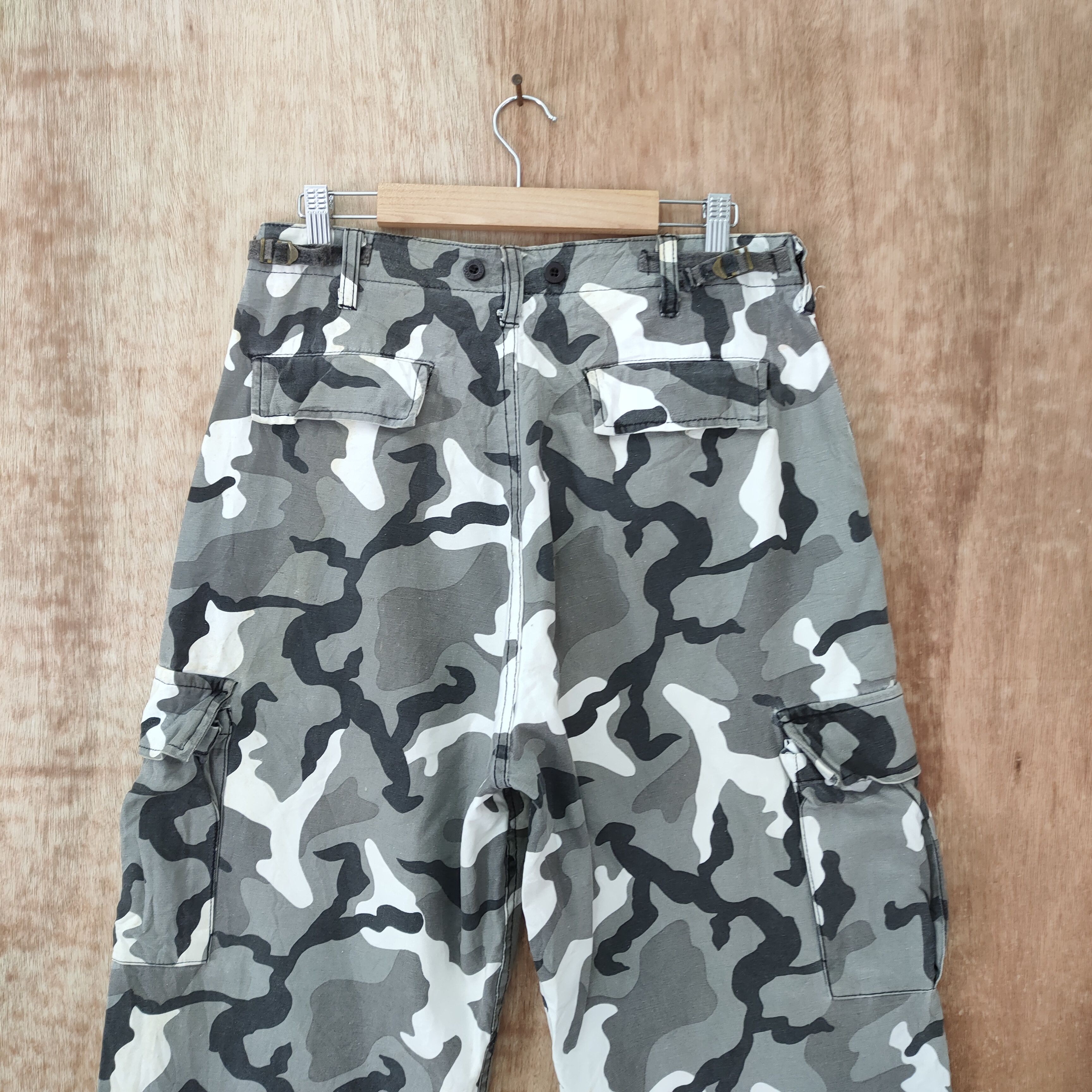 Japanese Brand DOG HOUSE CAMO FADED CARGO PANTS Size US 30 / EU 46 - 8 Thumbnail