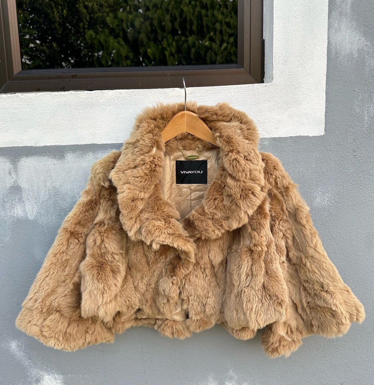 Designer 🔥Super gorgeous🔥Vivayou rabbit fur cropped jacket Size S / US 4 / IT 40 - 3 Thumbnail