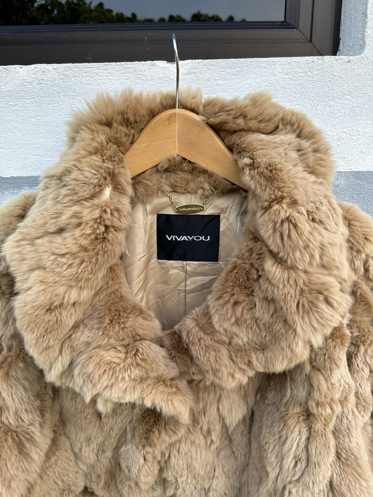 Designer 🔥Super gorgeous🔥Vivayou rabbit fur cropped jacket Size S / US 4 / IT 40 - 2 Thumbnail