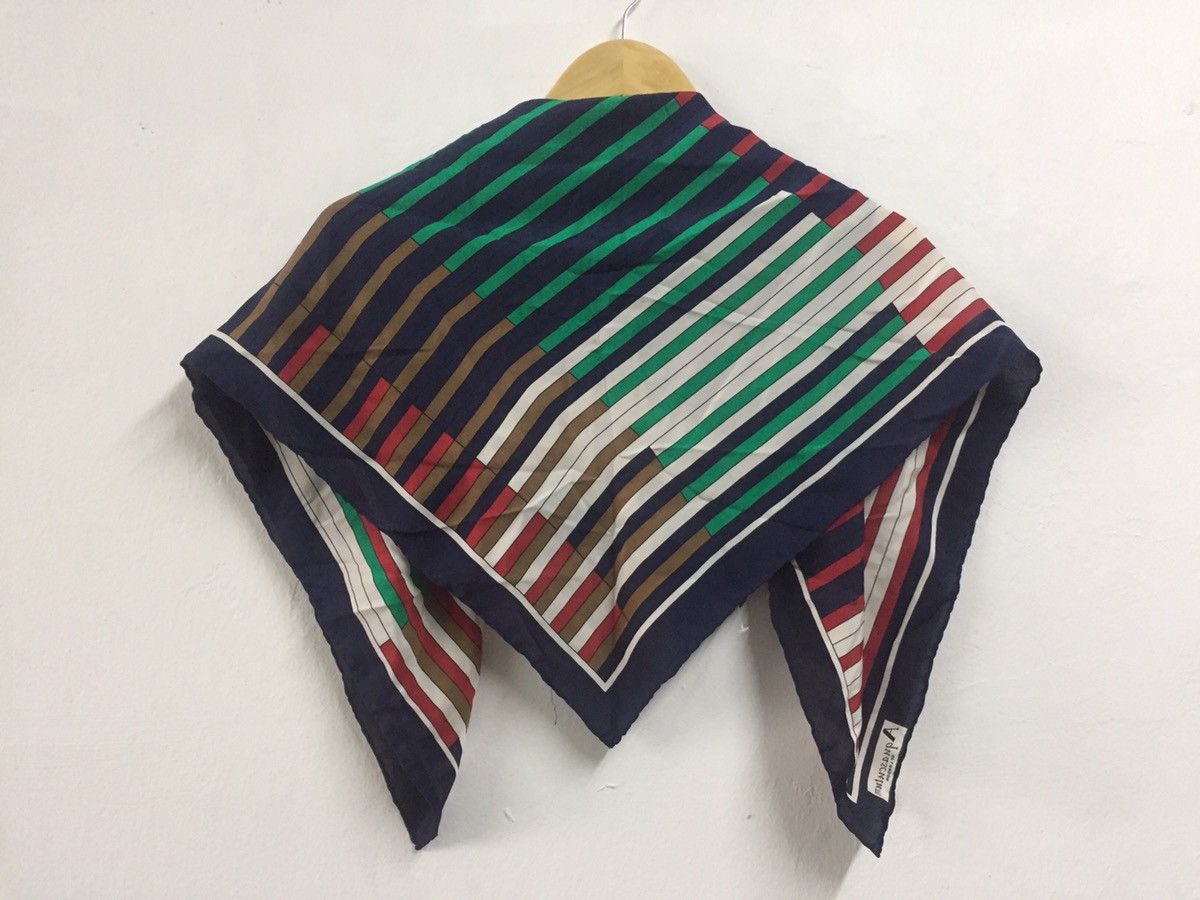 Aquascutum Aquascutum Scarves/Muffle/Fendi/Louis Vuitton/Burberrys Size ONE SIZE - 1 Thumbnail