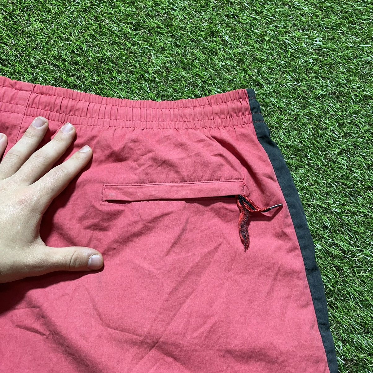 Vintage Vintage 90s Nike Swoosh Shorts Baggy Skate Y2K Pink Faded 34 Size US 34 / EU 50 - 8 Thumbnail
