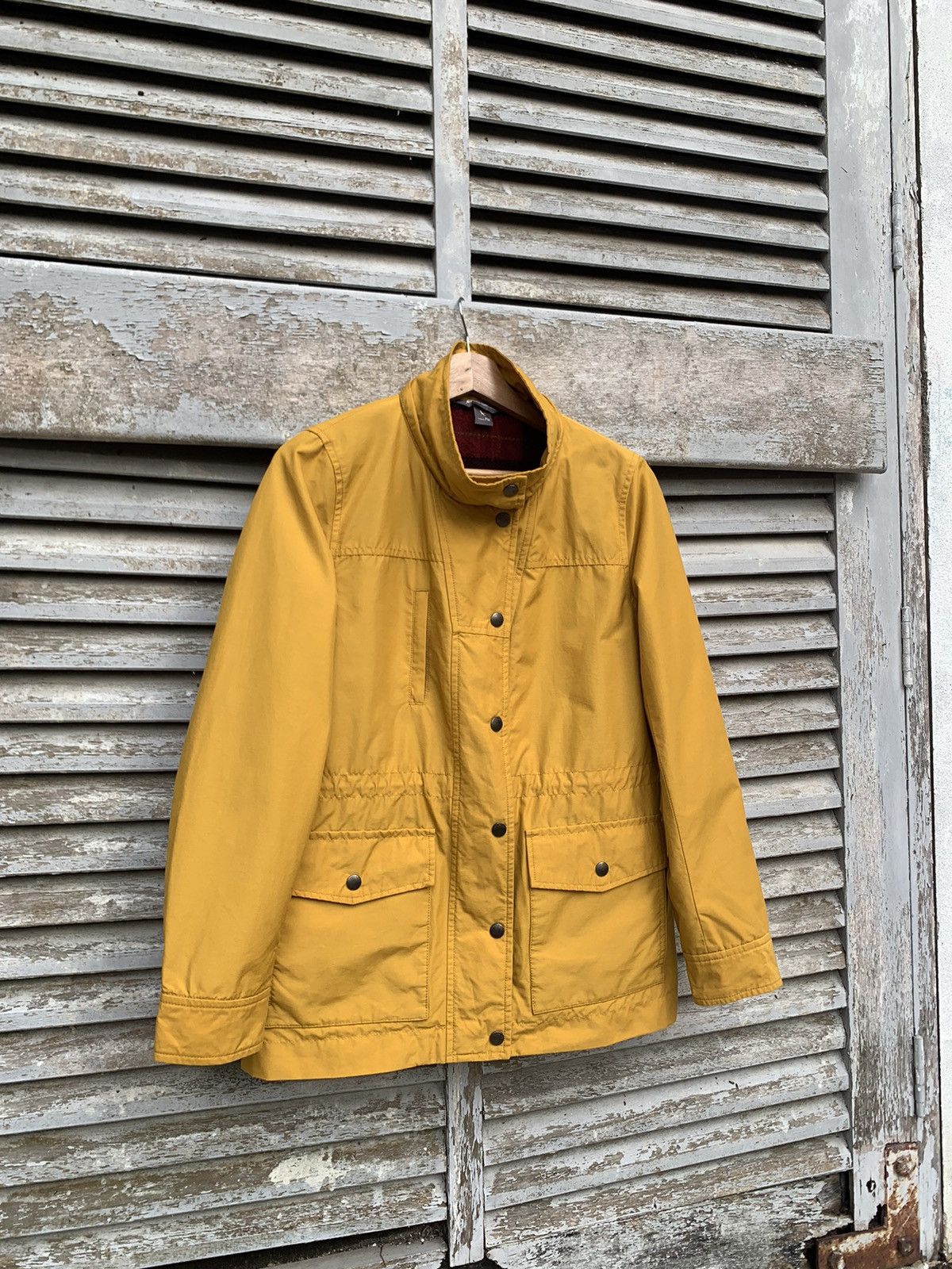 Eddie Bauer 🔥EDDIE BAUER UTILITY JACKET FOR WOMAN (M) Size US M / EU 48-50 / 2 - 3 Thumbnail