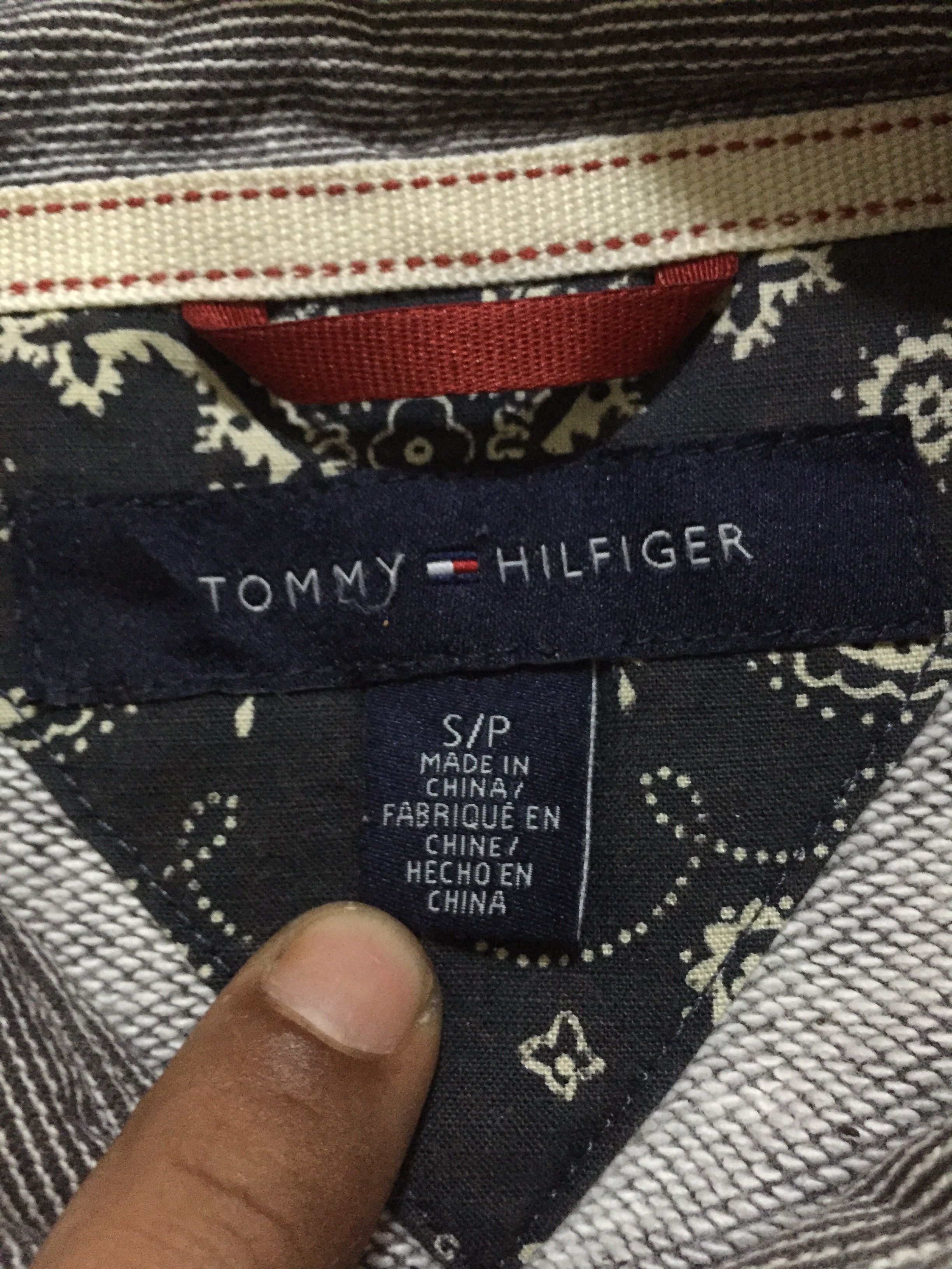 Tommy Hilfiger Rare!! Vintage Tommy Hilfinger American Classic Shirt Size US S / EU 44-46 / 1 - 7 Thumbnail