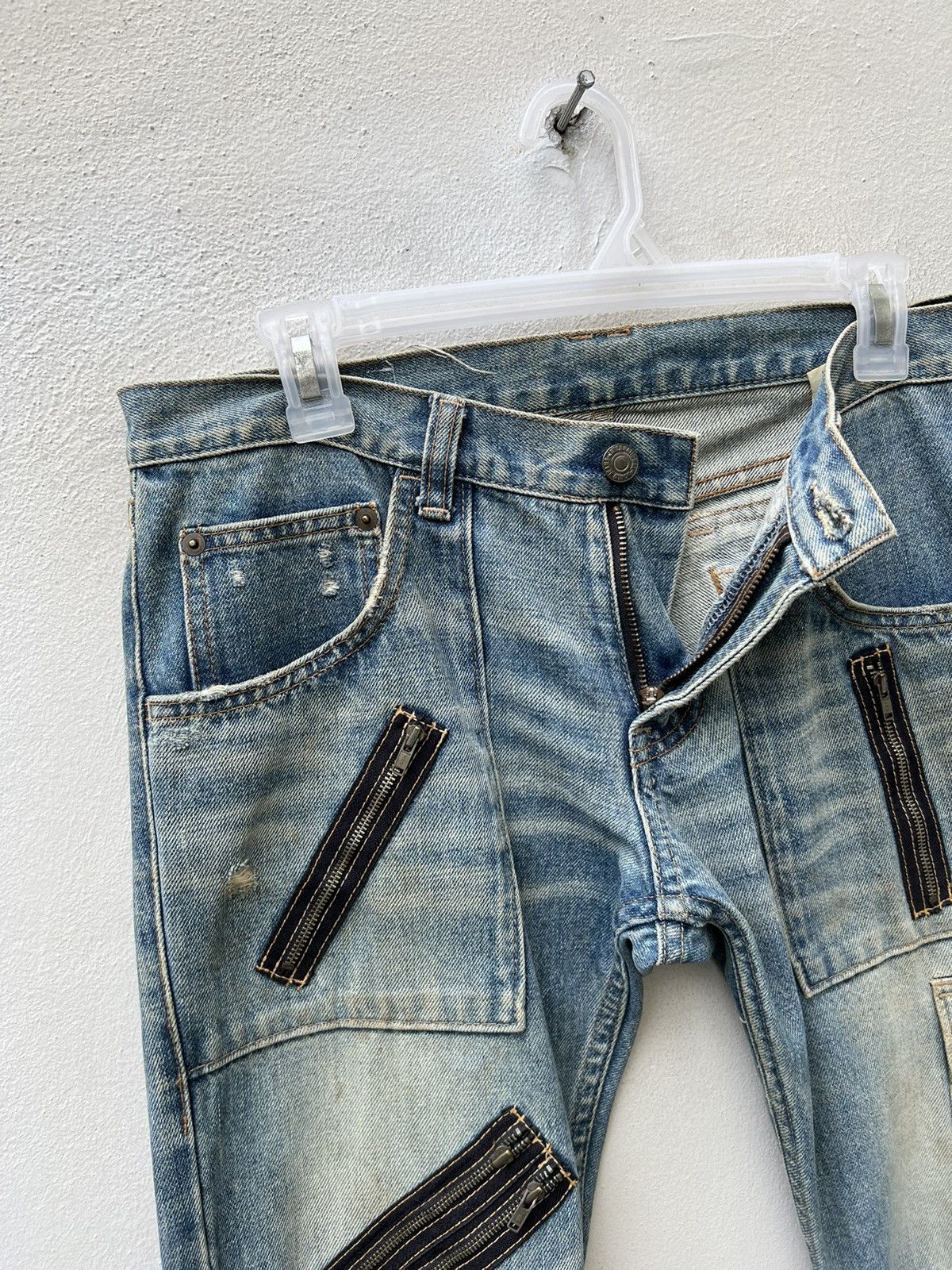 Vintage RNA Slang From Chaos Distressed Zippers Cargo Denim Size US 31 - 8 Thumbnail