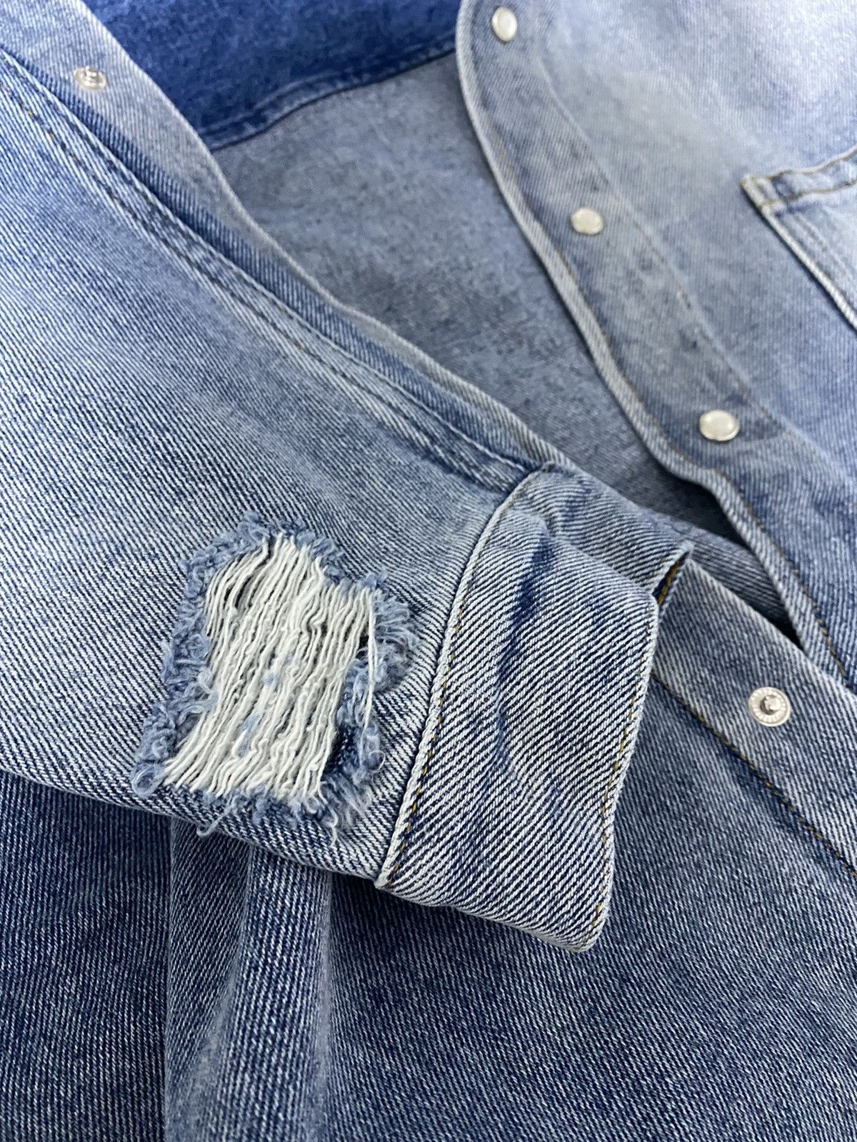 Martine Rose Distressed-collar boxy-fit logo denim overshirt Size US M / EU 48-50 / 2 - 4 Thumbnail