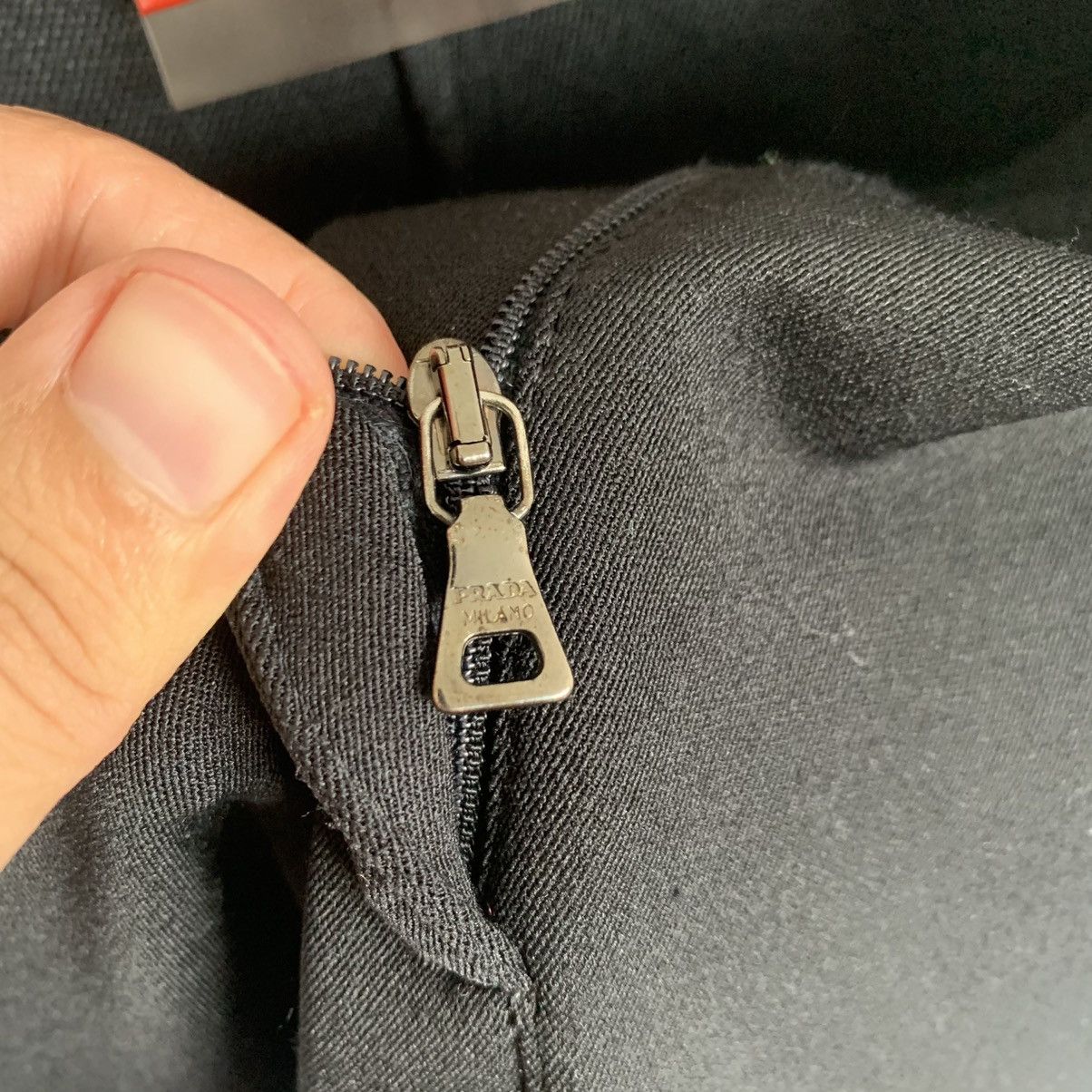 Prada 🔴 PRADA Pants Sport Nylon Black Trousers Red Tab Zip Pocket Size US 28 / EU 44 - 11 Thumbnail