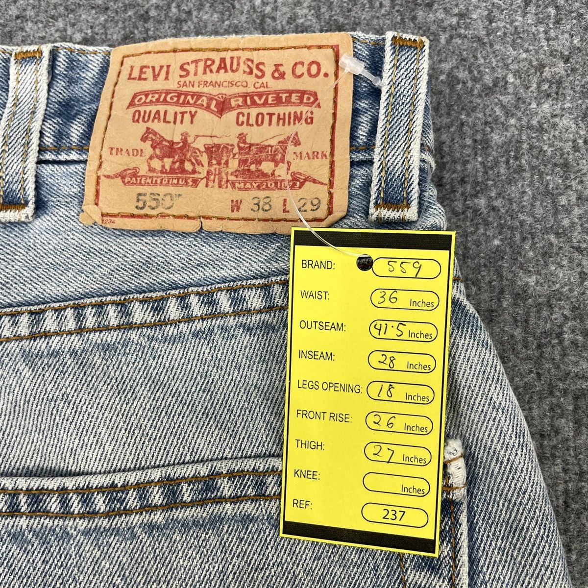 Levi's × Vintage Vintage Levi's 550 Light Wash wc-237 Size US 36 / EU 52 - 12 Thumbnail