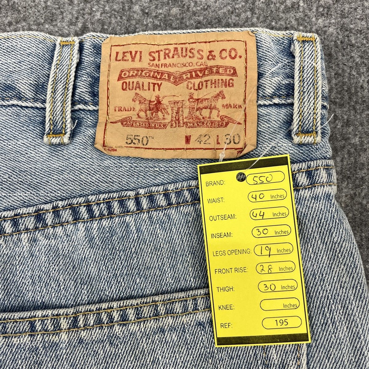 Levi's × Vintage Vintage Levi's 550 Blue Light Wash wc-195 Size US 40 / EU 56 - 9 Thumbnail