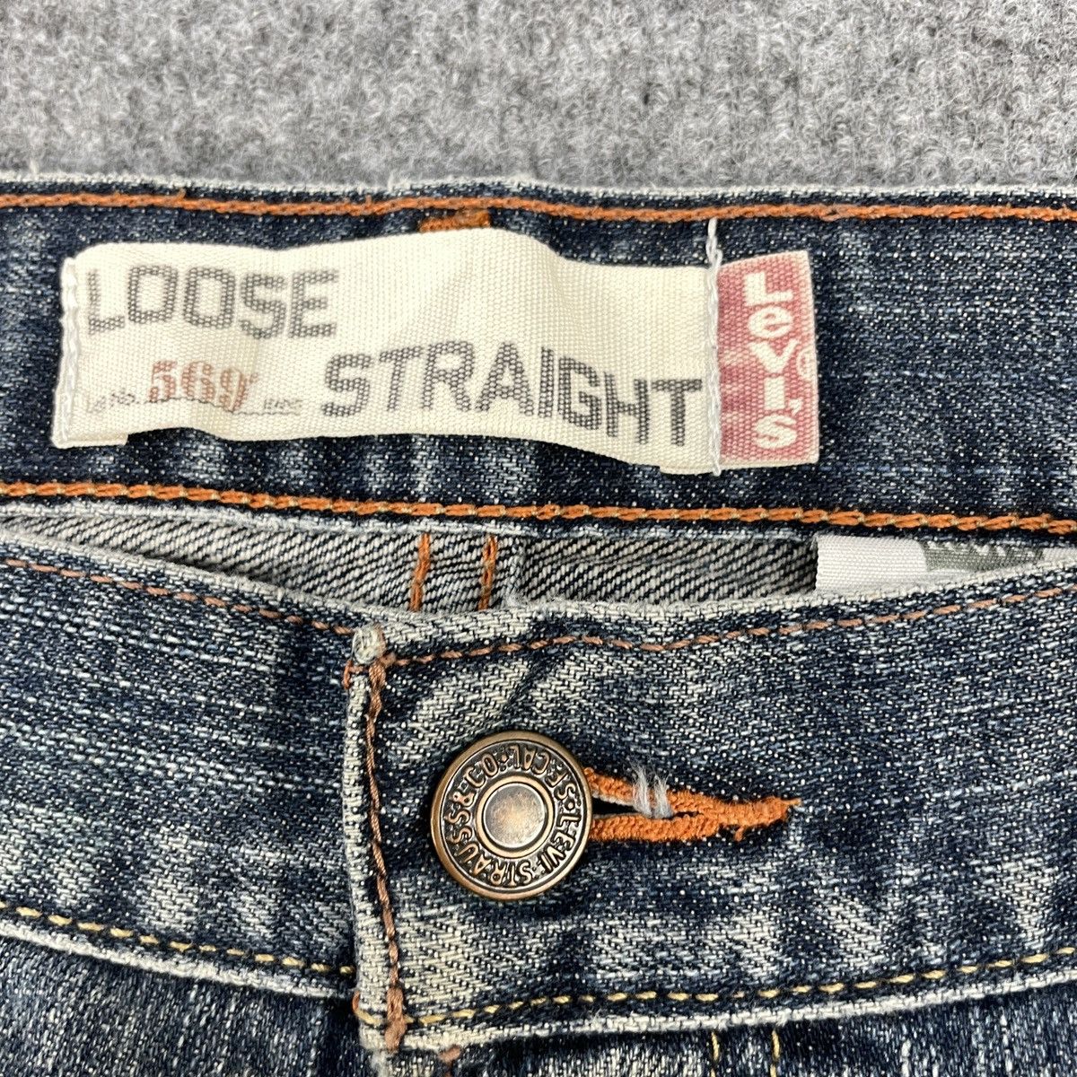 Levi's × Vintage Vintage Levi's 569 Faded Blue Jeans wc-230 Size US 35 - 10 Thumbnail