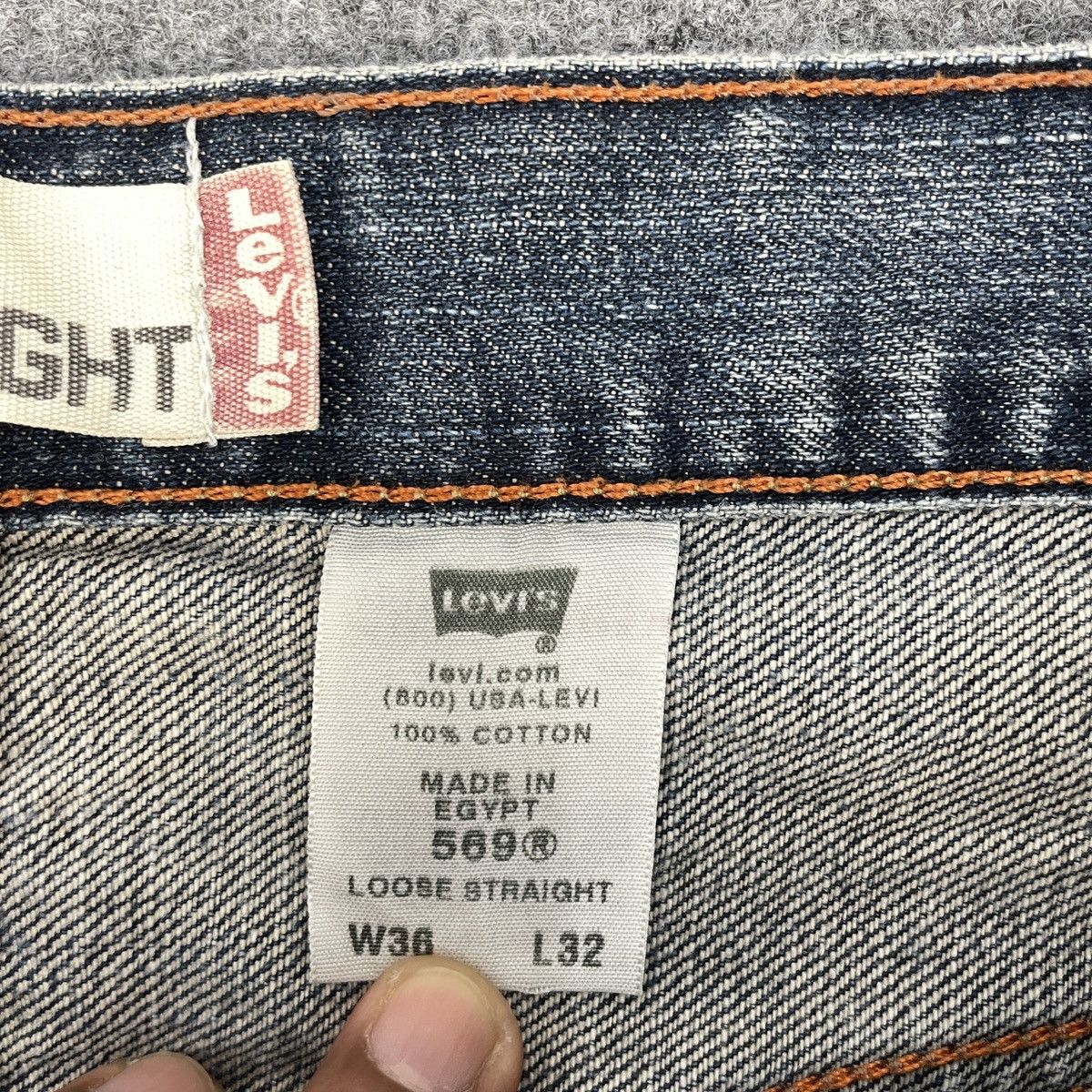 Levi's × Vintage Vintage Levi's 569 Faded Blue Jeans wc-230 Size US 35 - 11 Thumbnail