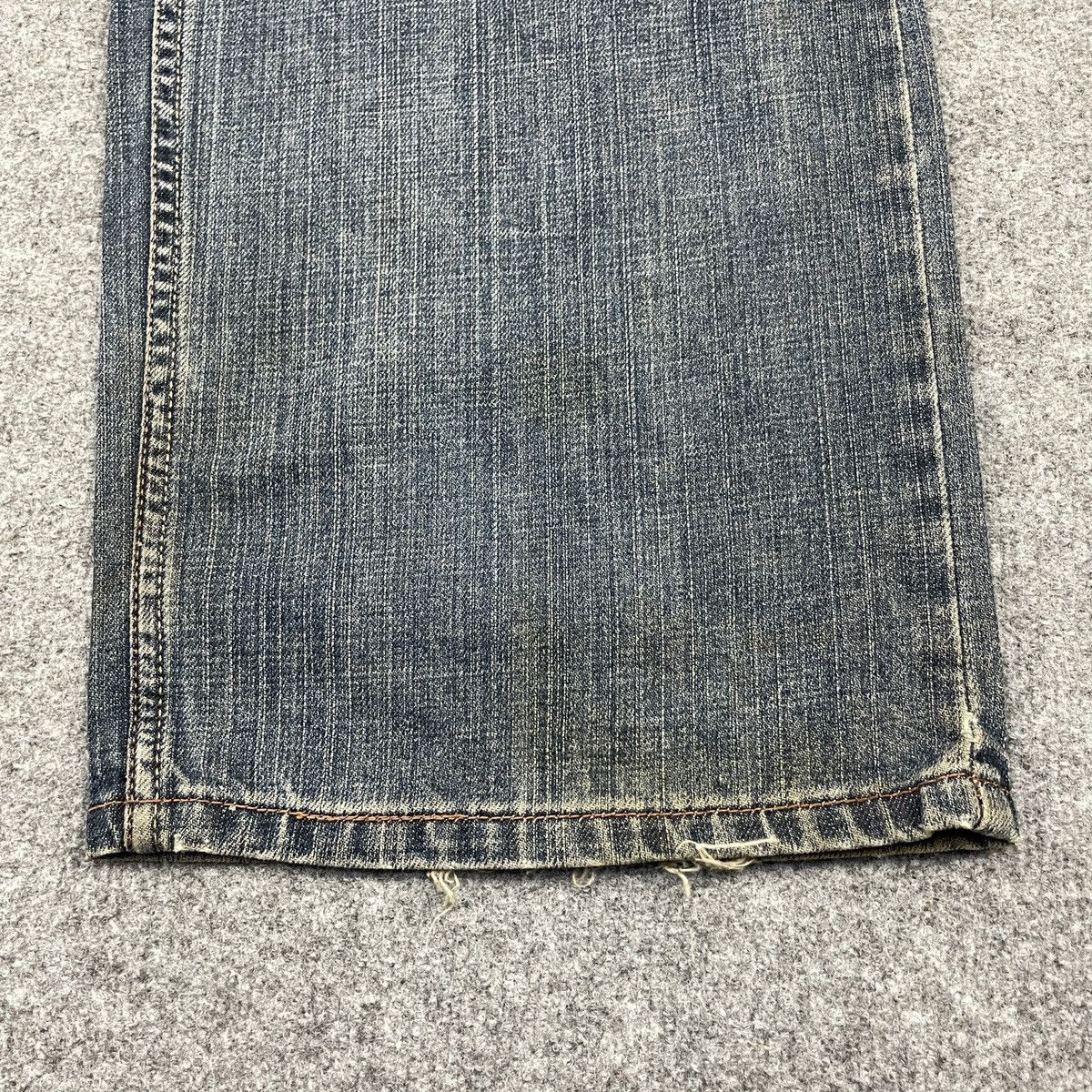 Levi's × Vintage Vintage Levi's 569 Faded Blue Jeans wc-230 Size US 35 - 6 Thumbnail
