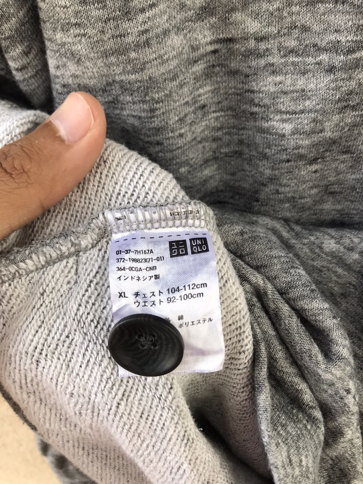 Uniqlo JapaneseBrand Uniqlo Plain Cardigan Button Up Size US L / EU 52-54 / 3 - 3 Thumbnail