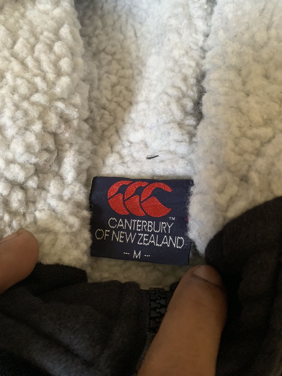 Canterbury of New Zealand VINTAGE OG CANTERBURY OF NEW ZEALAND 2 STRIPES HOODIE RARE Size US M / EU 48-50 / 2 - 4 Thumbnail