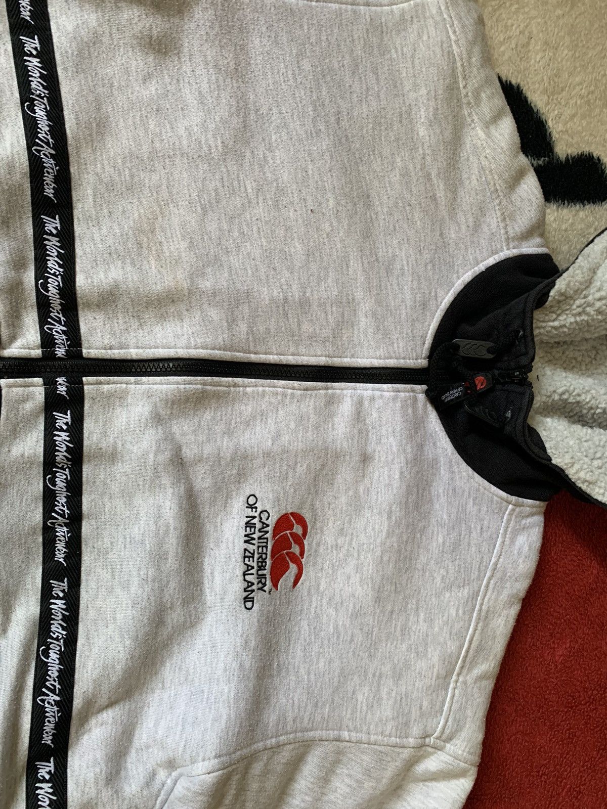 Canterbury of New Zealand VINTAGE OG CANTERBURY OF NEW ZEALAND 2 STRIPES HOODIE RARE Size US M / EU 48-50 / 2 - 3 Thumbnail