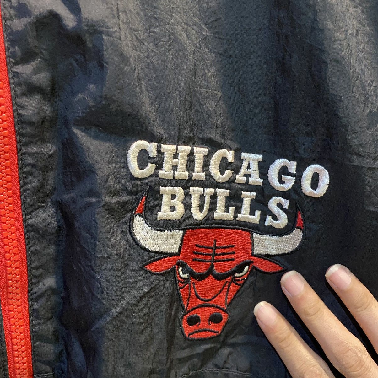 NBA VTG‼️NBA Chicago Bulls Starter Logo Embroided Windbreaker Size US XL / EU 56 / 4 - 6 Thumbnail
