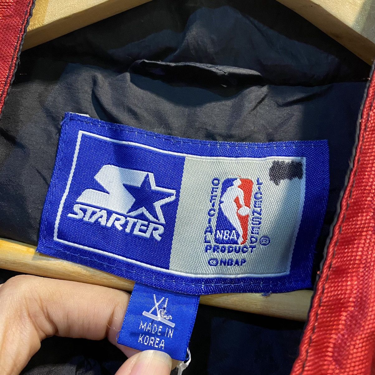 NBA VTG‼️NBA Chicago Bulls Starter Logo Embroided Windbreaker Size US XL / EU 56 / 4 - 16 Thumbnail