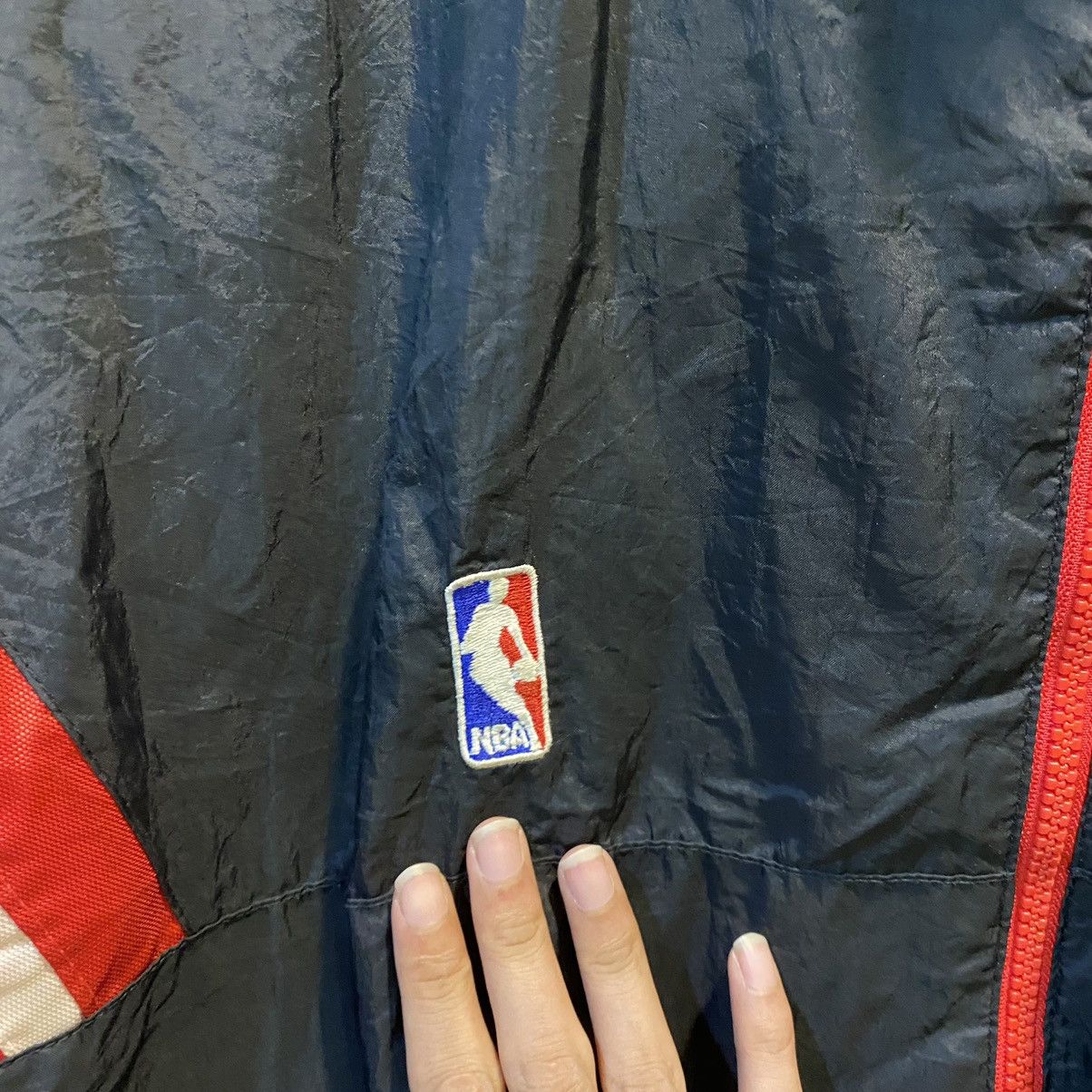 NBA VTG‼️NBA Chicago Bulls Starter Logo Embroided Windbreaker Size US XL / EU 56 / 4 - 7 Thumbnail