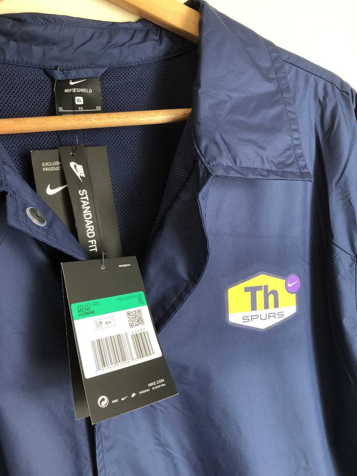 Nike Nike Airmax TN X Tottenham Hotspur Shield Jacket Size US XL / EU 56 / 4 - 3 Thumbnail