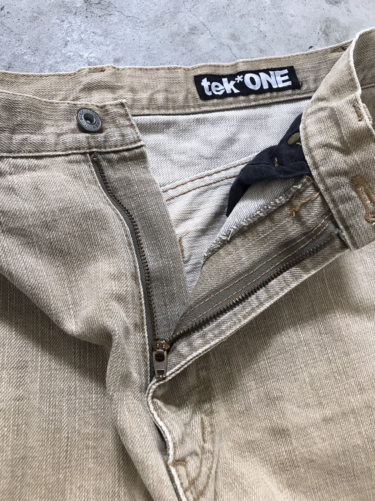 Japanese Brand tek*ONE Agriculture Visual Vandalizm Denim Jeans Size US 32 / EU 48 - 16 Thumbnail