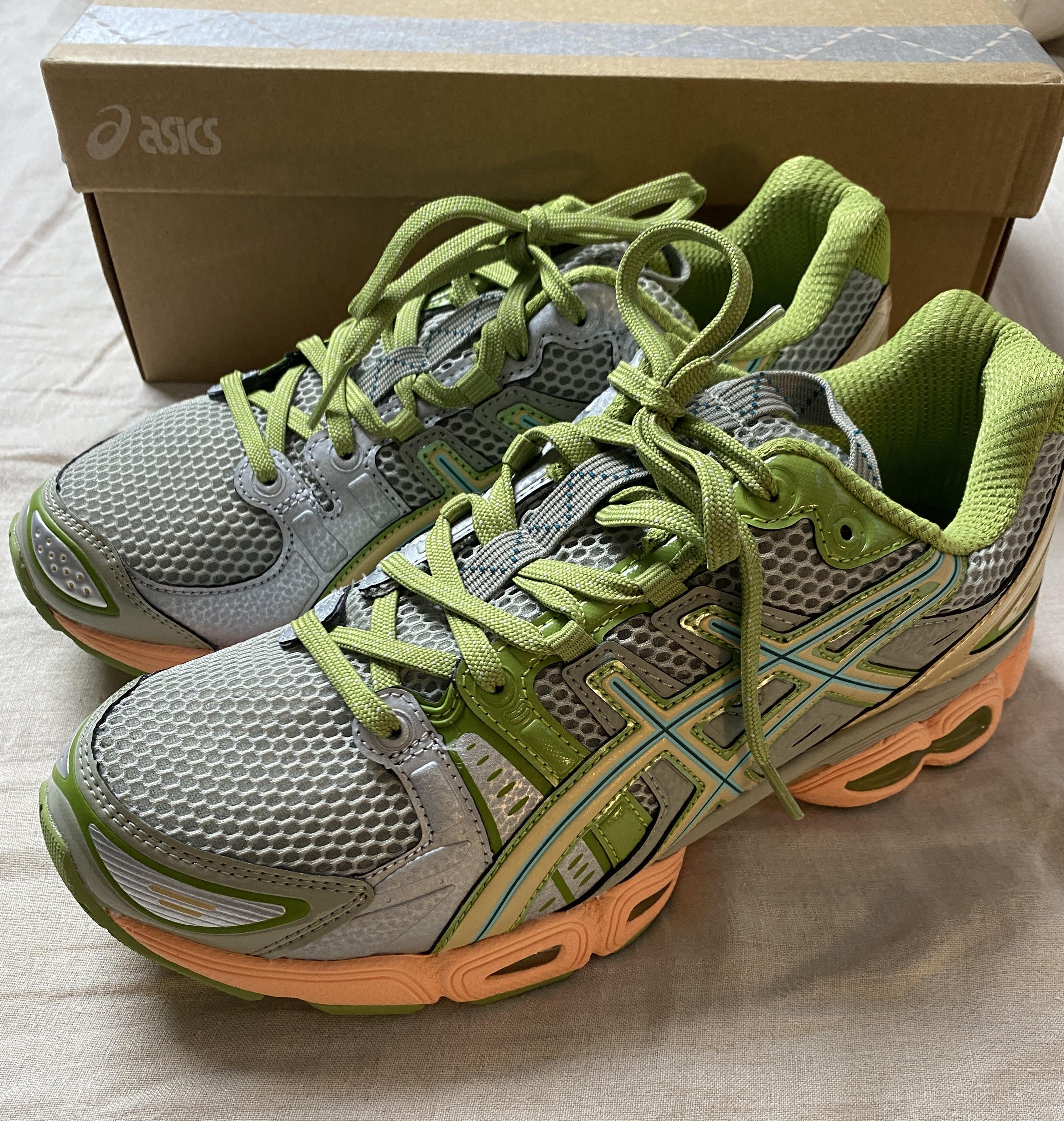 Asics Asics UB3-S Gel-Nimbus 9 Abbey Stone / Champagne Size US 10.5 / EU 43-44 - 4 Thumbnail