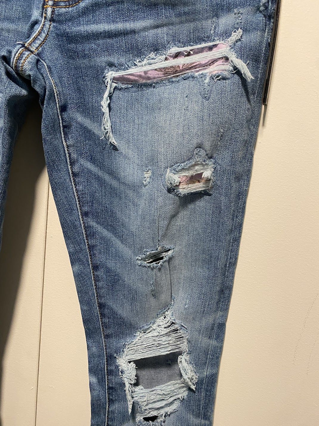 Amiri Amiri HAWAIIAN PATCH JEAN black aged distressed thrasher Size US 29 - 6 Thumbnail