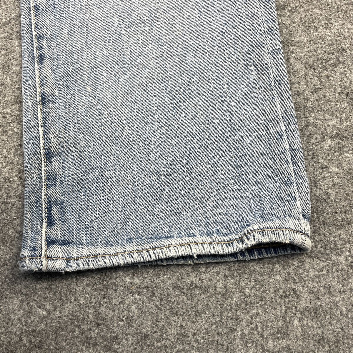 Levi's × Vintage Vintage Levi's 504 Distressed Light Wash wc-236 Size US 36 / EU 52 - 9 Thumbnail