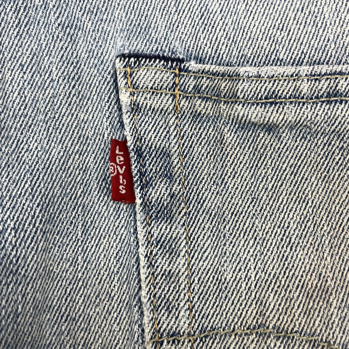 Levi's × Vintage Vintage Levi's 504 Distressed Light Wash wc-236 Size US 36 / EU 52 - 12 Thumbnail