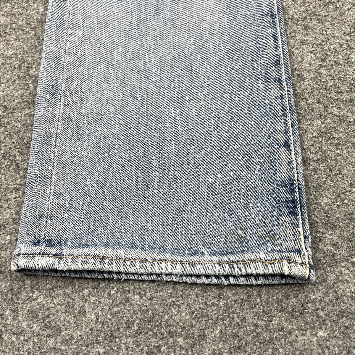 Levi's × Vintage Vintage Levi's 504 Distressed Light Wash wc-236 Size US 36 / EU 52 - 7 Thumbnail