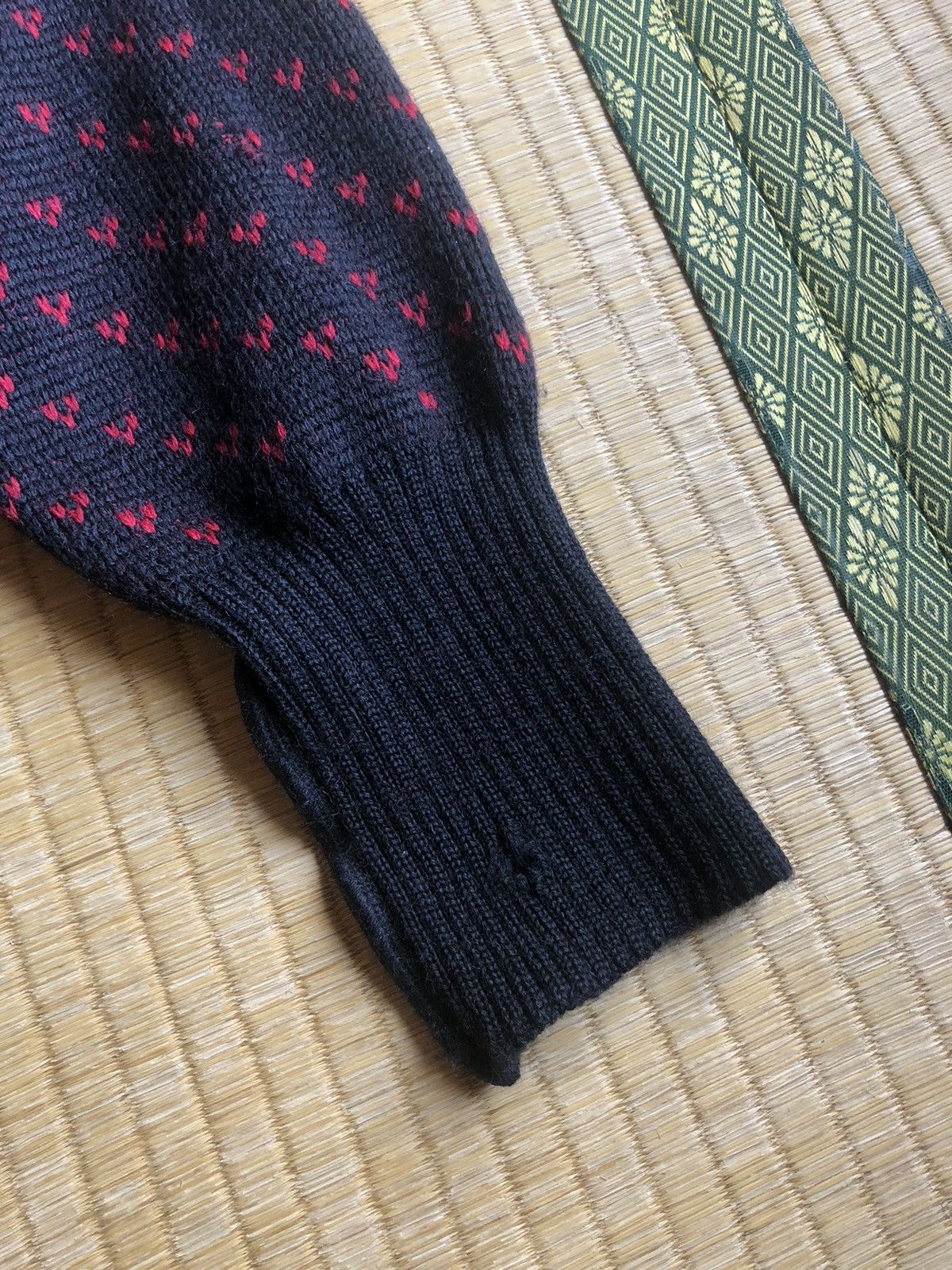 Hoggs of Fife GRAIL🔥Hoggs Nepenthes Native Tribal Heavy Knitwear Size US S / EU 44-46 / 1 - 6 Thumbnail