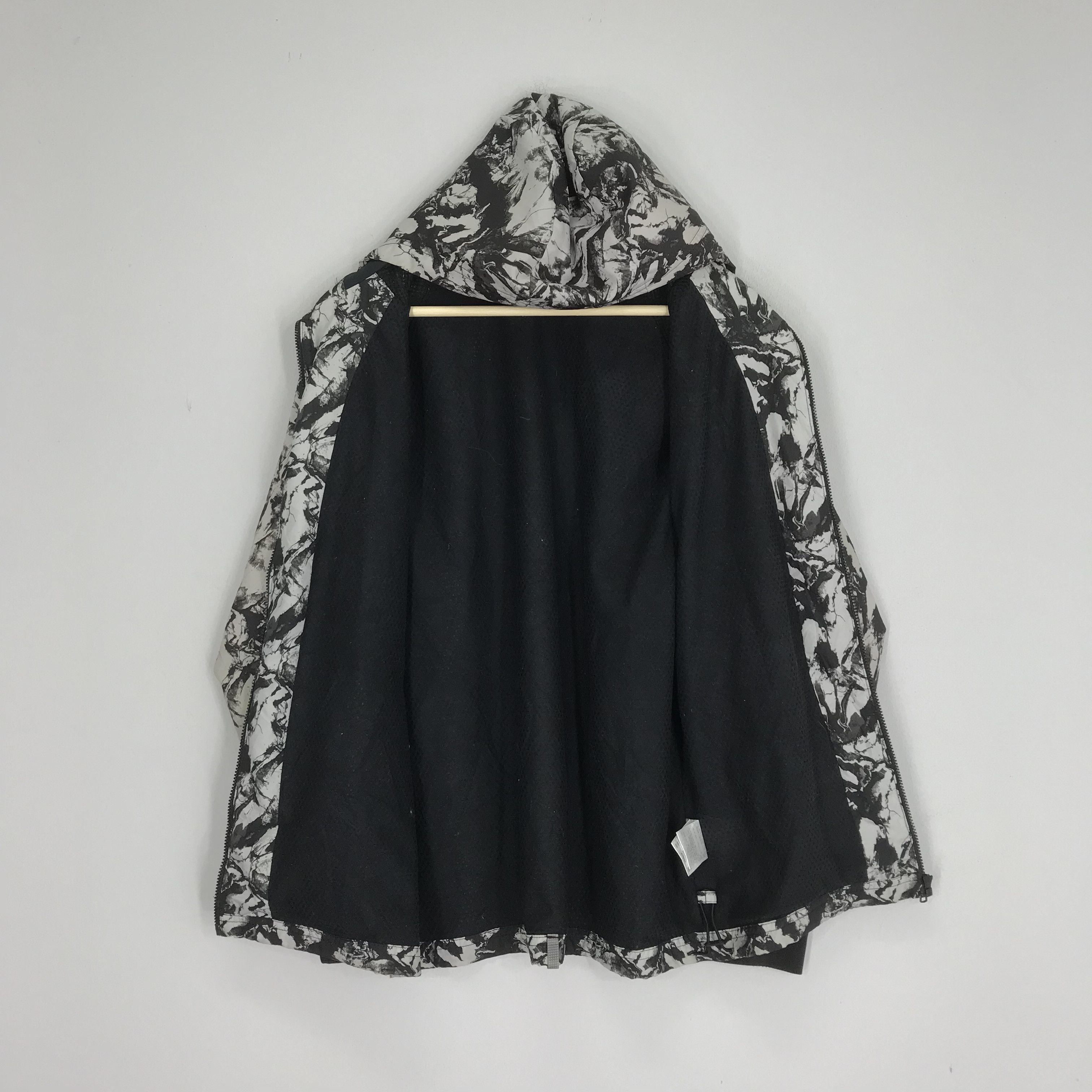 Japanese Brand Vintage Oakley Baroque Jacket Hoodie Abstract Colour Size US M / EU 48-50 / 2 - 7 Thumbnail
