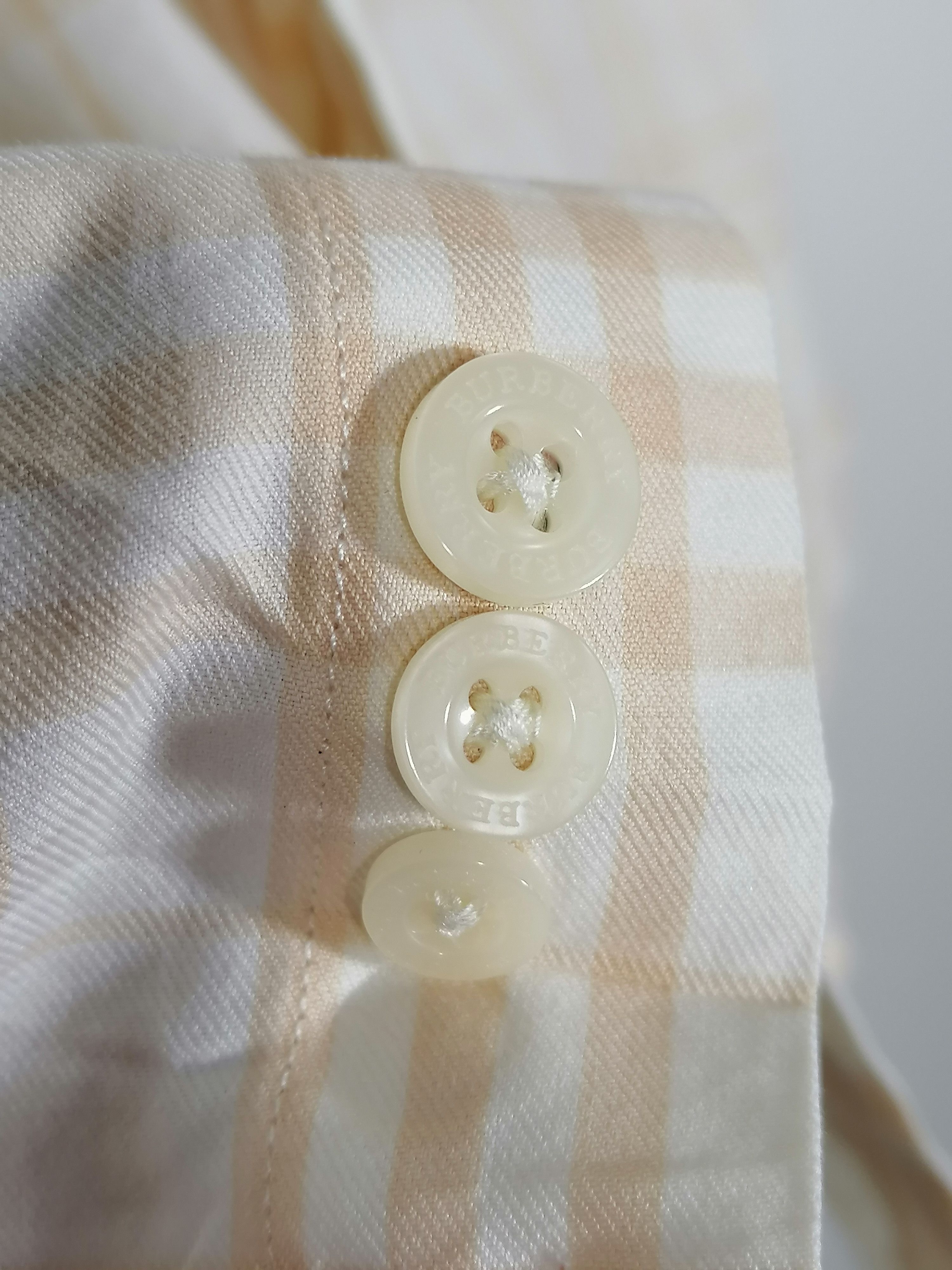 Burberry Burberry Plaid Button-Downs Size US L / EU 52-54 / 3 - 5 Thumbnail