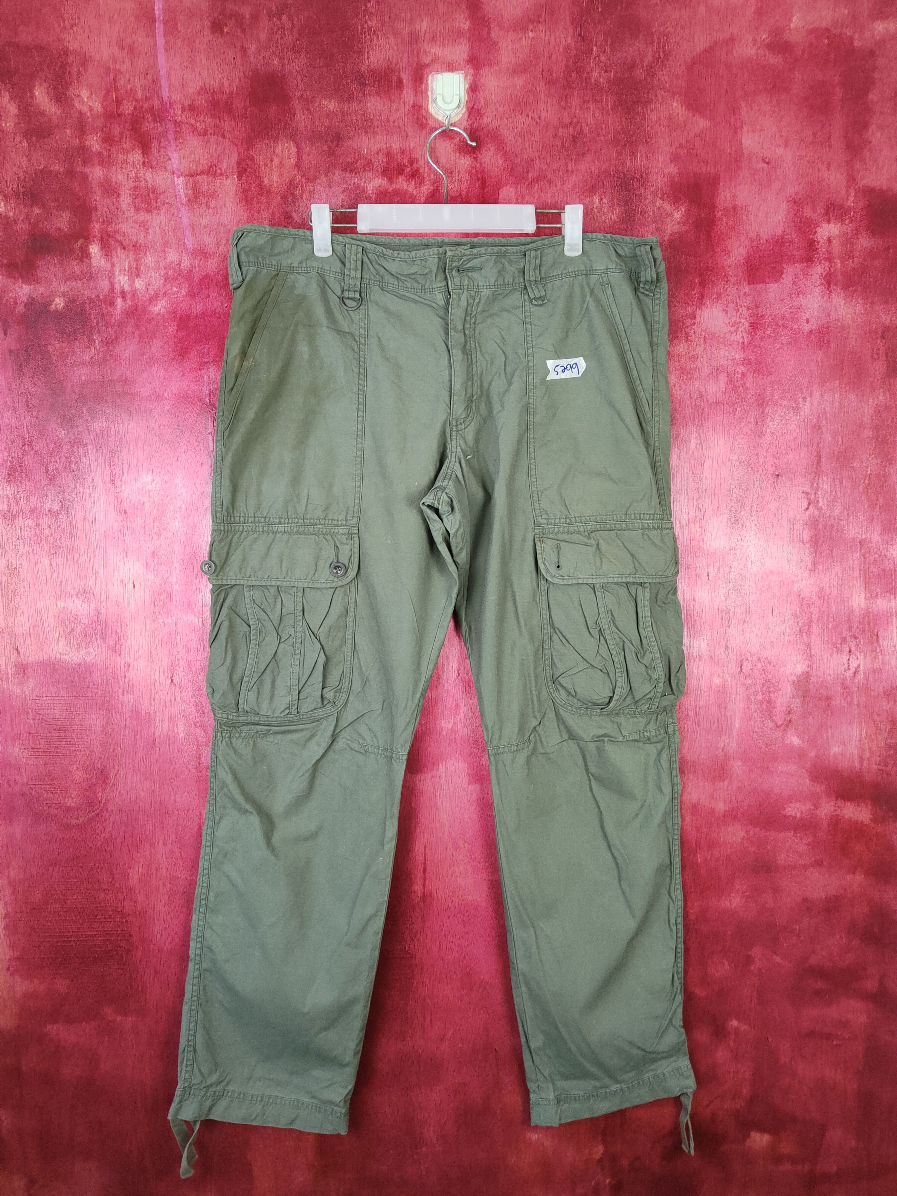 Japanese Brand Uniqlo Army Green Multi Pocket Tactical Cargo Pants #5299 Size US 36 / EU 52 - 1 Thumbnail