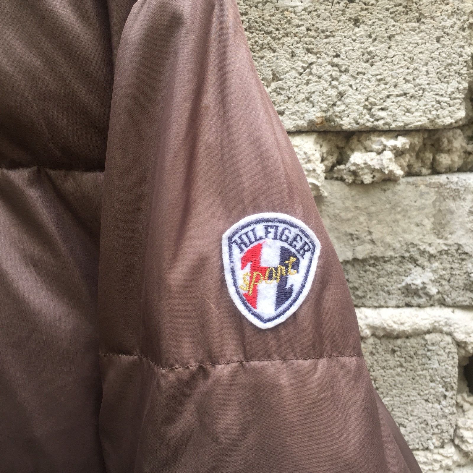 Tommy Hilfiger 90s Tommy Hilfiger Logo Goose Down Bomber Jacket Size US M / EU 48-50 / 2 - 4 Thumbnail