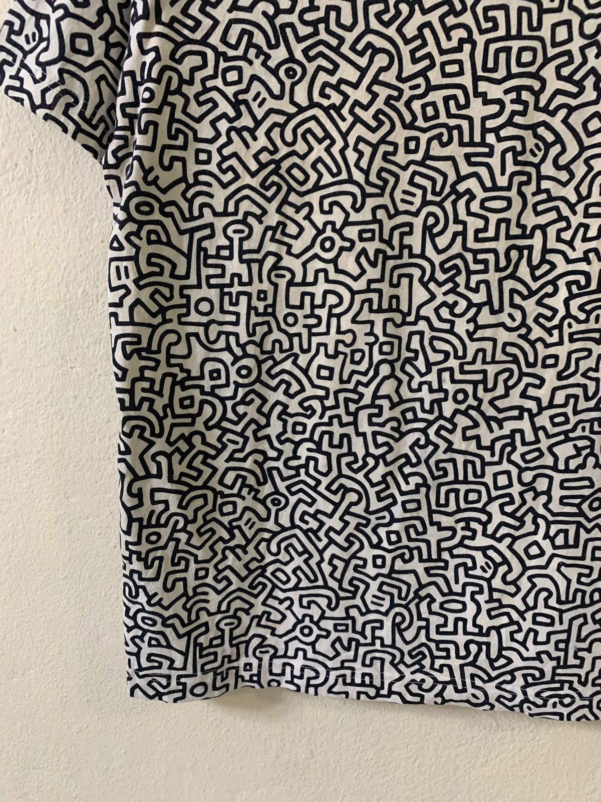 Keith Haring Uniqlo x Keith Haring Full Print Tshirt Size US M / EU 48-50 / 2 - 9 Thumbnail