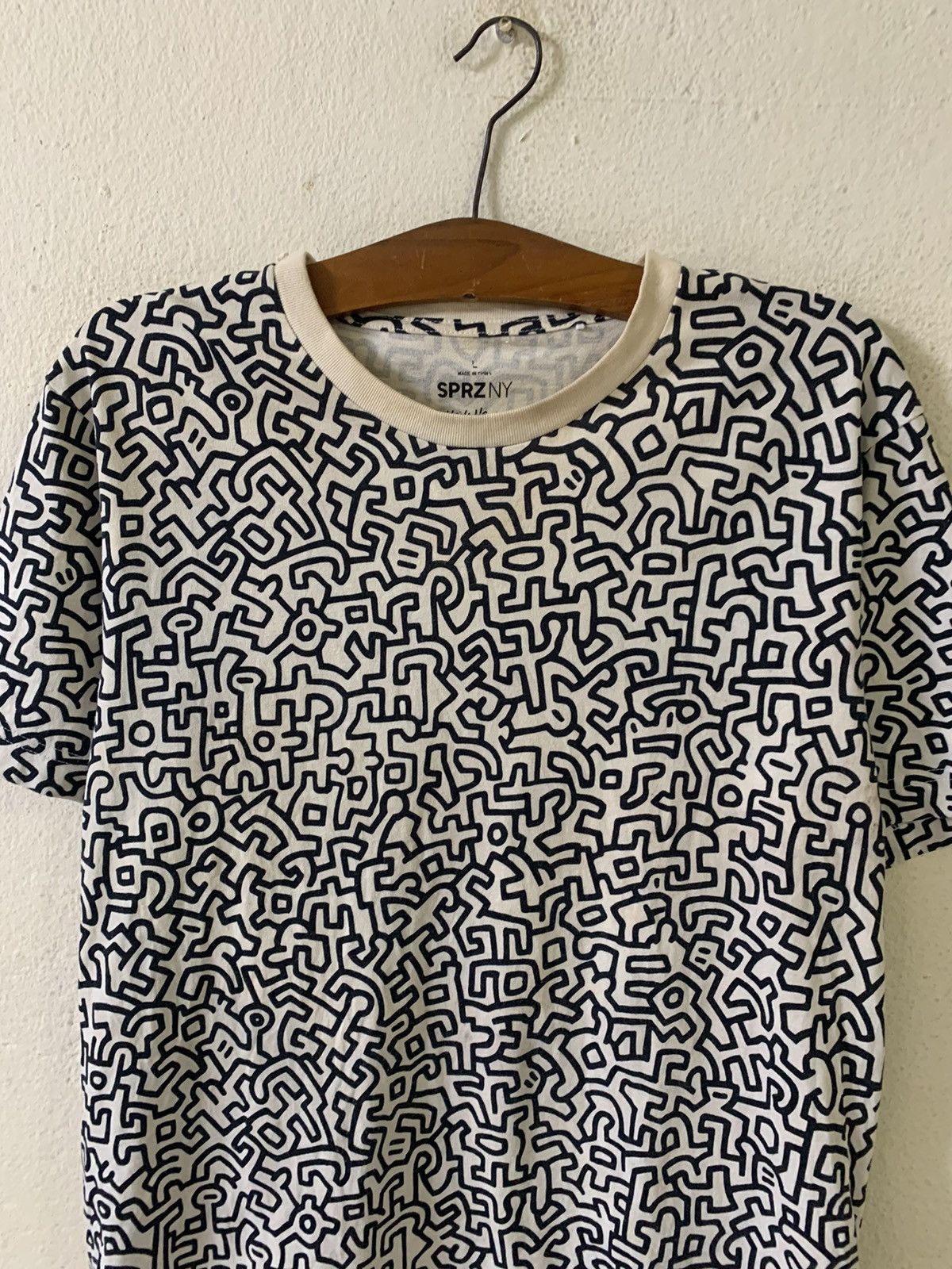 Keith Haring Uniqlo x Keith Haring Full Print Tshirt Size US M / EU 48-50 / 2 - 4 Thumbnail