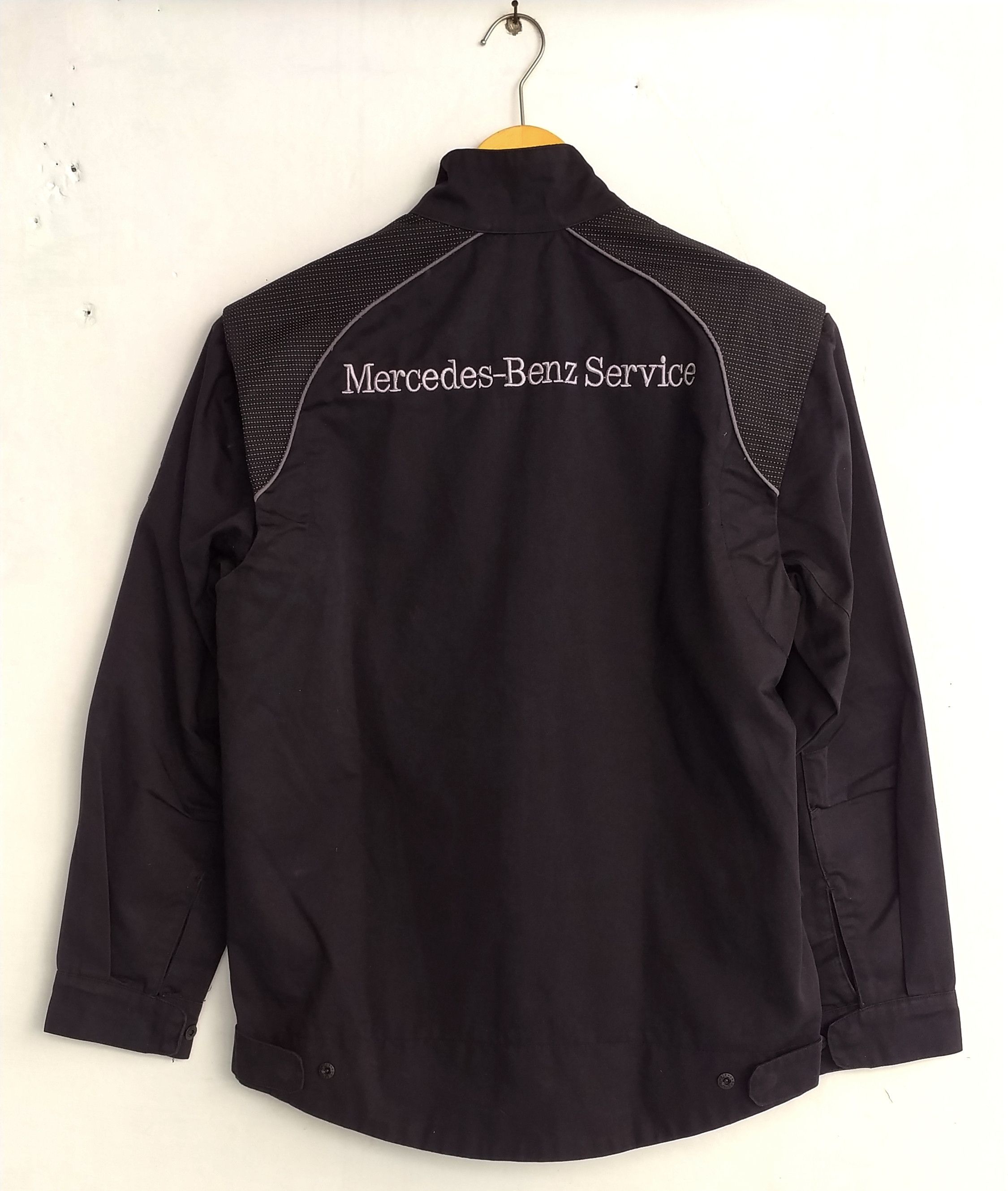 image of Formula Uno x Mercedes Benz VTG Mercedes-Benz Service Jacket Size 95/s in Black, Men's