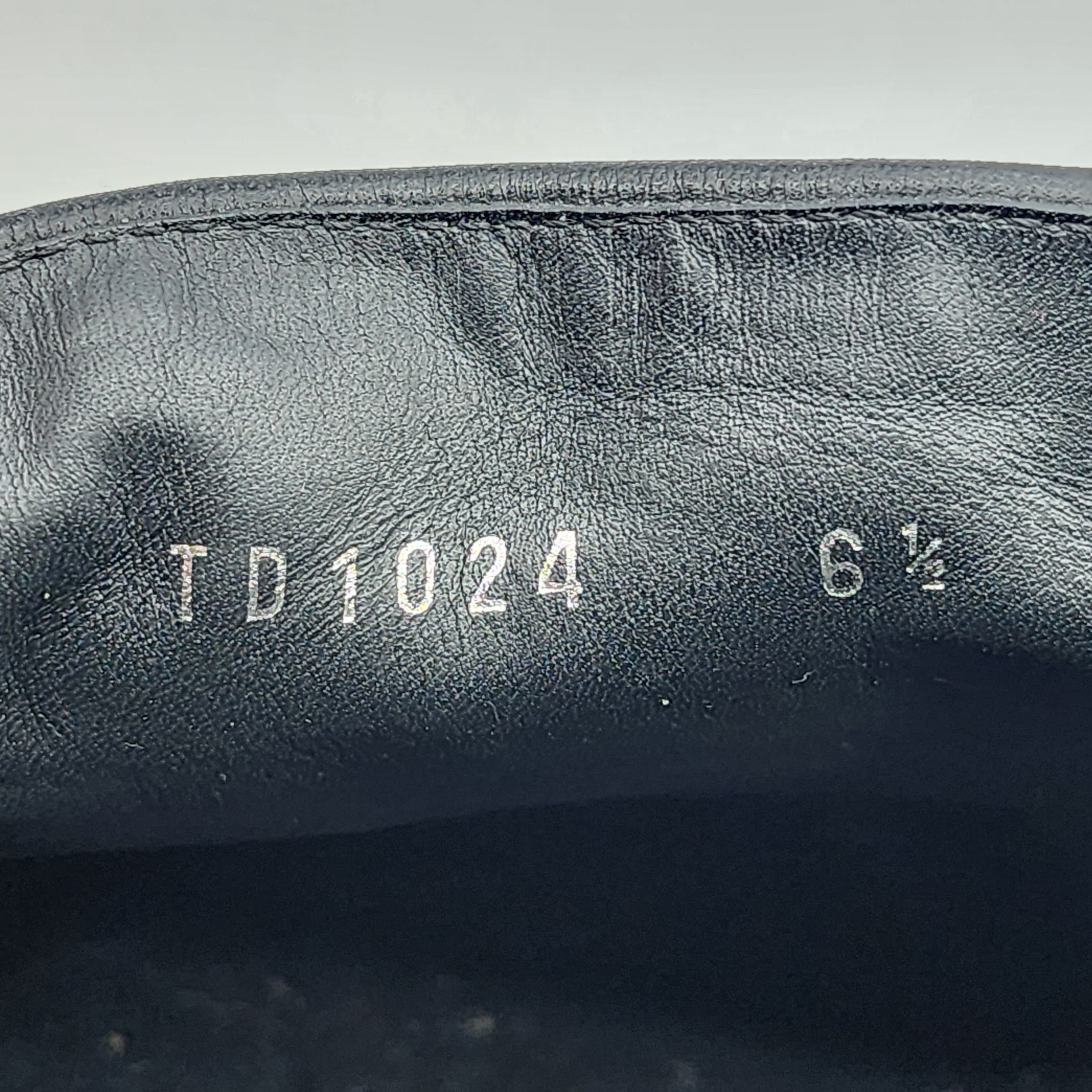 Louis Vuitton Louis Vuitton - LV Black Monogram Loafer Size US 7.5 / EU 40-41 - 10 Thumbnail