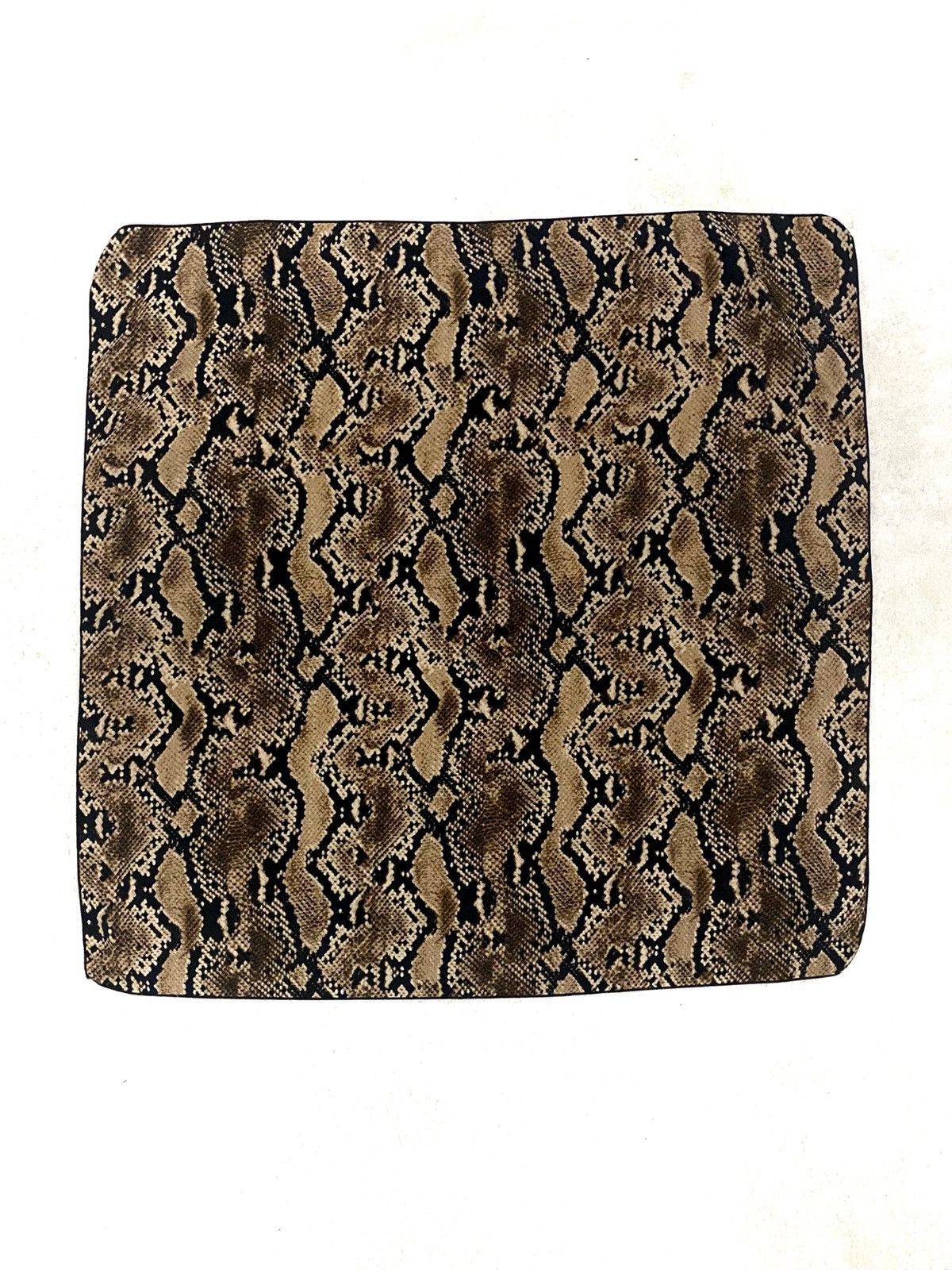 Designer 🔥RARE🔥PYTHON HANDKERCHIEF NECKERCHIEF BANDANA Size ONE SIZE - 5 Thumbnail