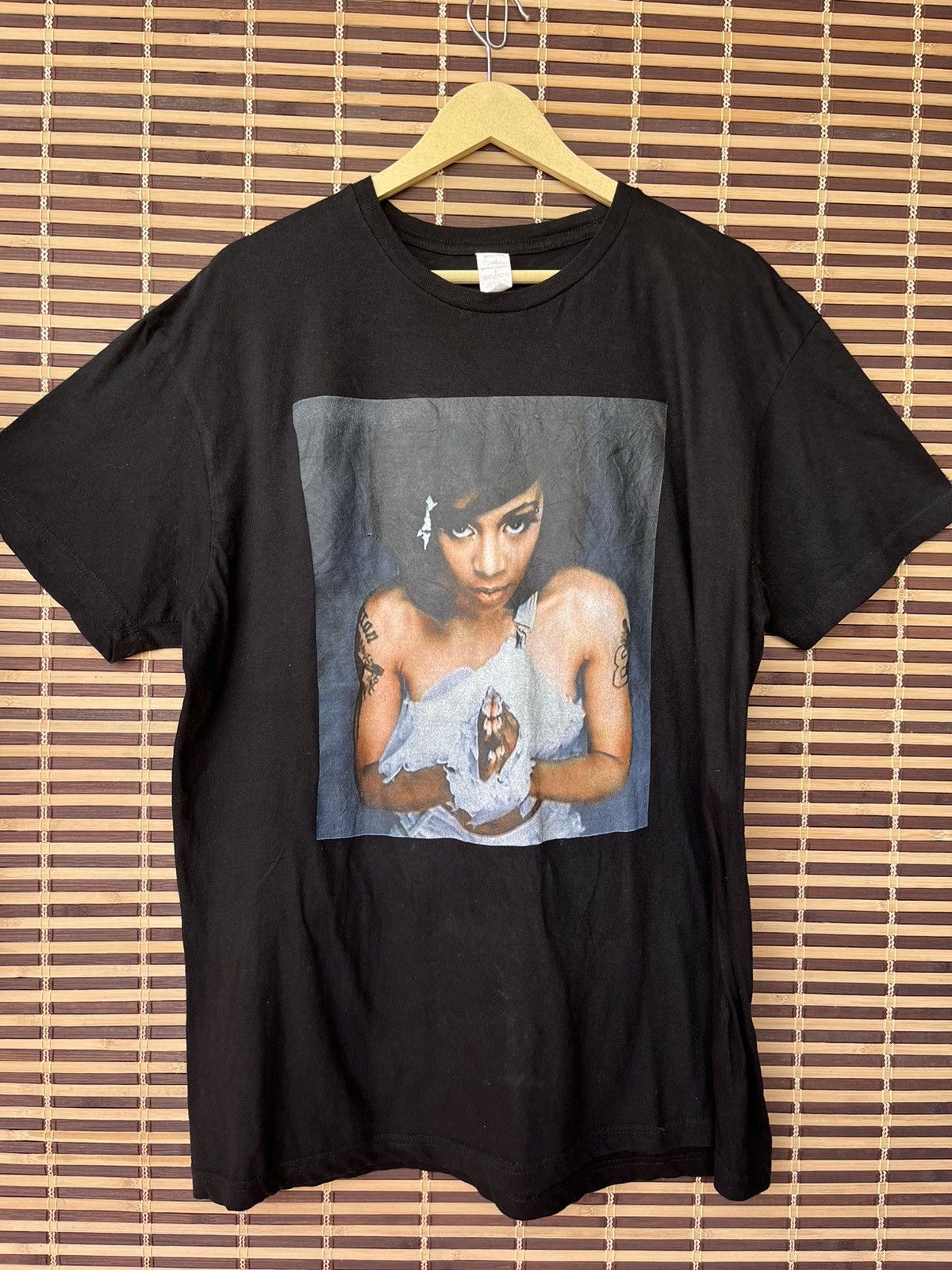 Band Tees VINTAGE TLC RAPPER LISA LOPES LEFT EYE NINA TSHIRT 1990s Size US XL / EU 56 / 4 - 20 Thumbnail