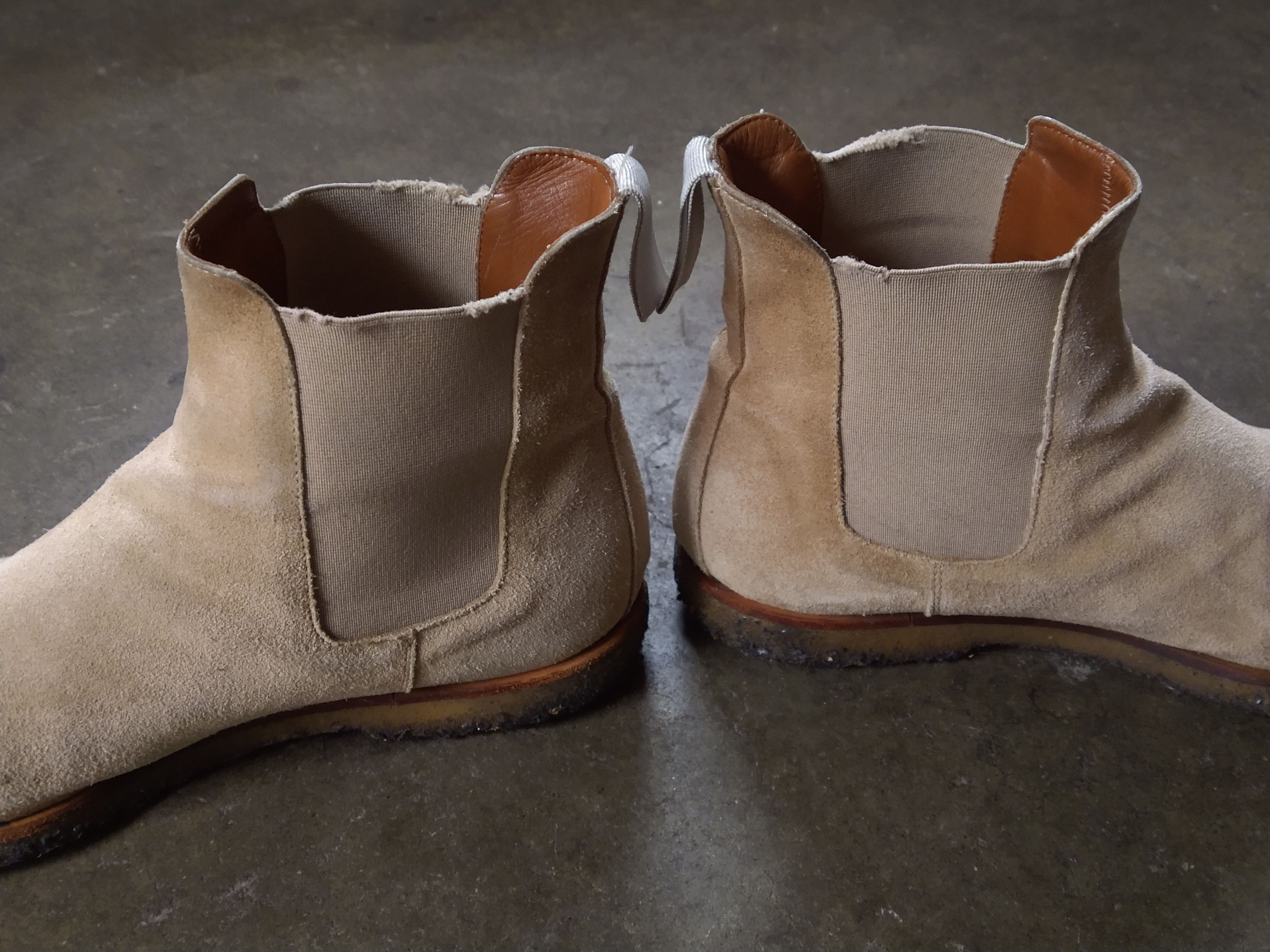 Common Projects Common Projects Chelsea Boots Size 9 42 Beige Suede Size US 9 / EU 42 - 13 Thumbnail