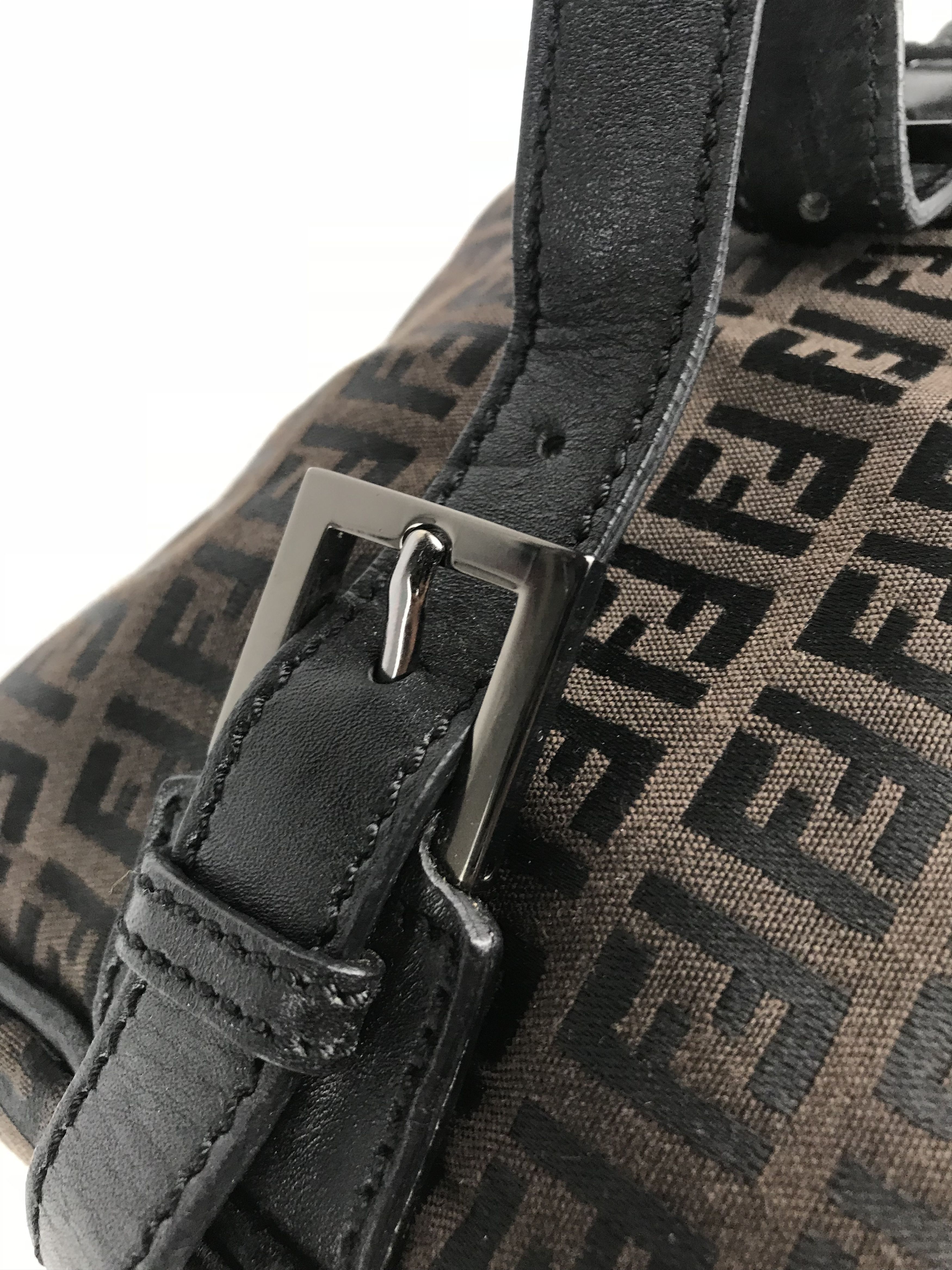 Fendi 🔥Rare🔥Auth Fendi Zucca Monogram Cosmetics Size ONE SIZE - 12 Thumbnail
