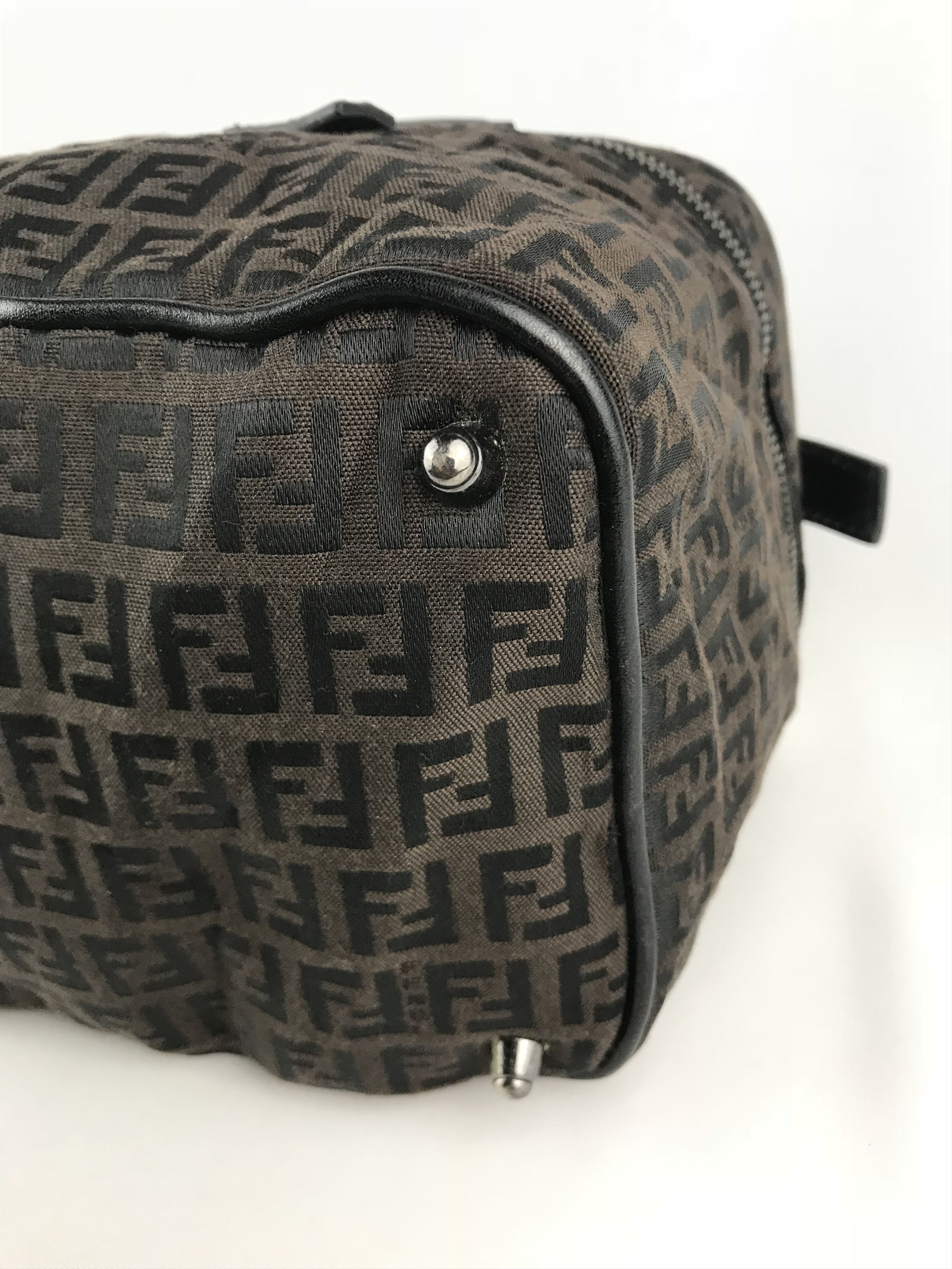 Fendi 🔥Rare🔥Auth Fendi Zucca Monogram Cosmetics Size ONE SIZE - 17 Thumbnail