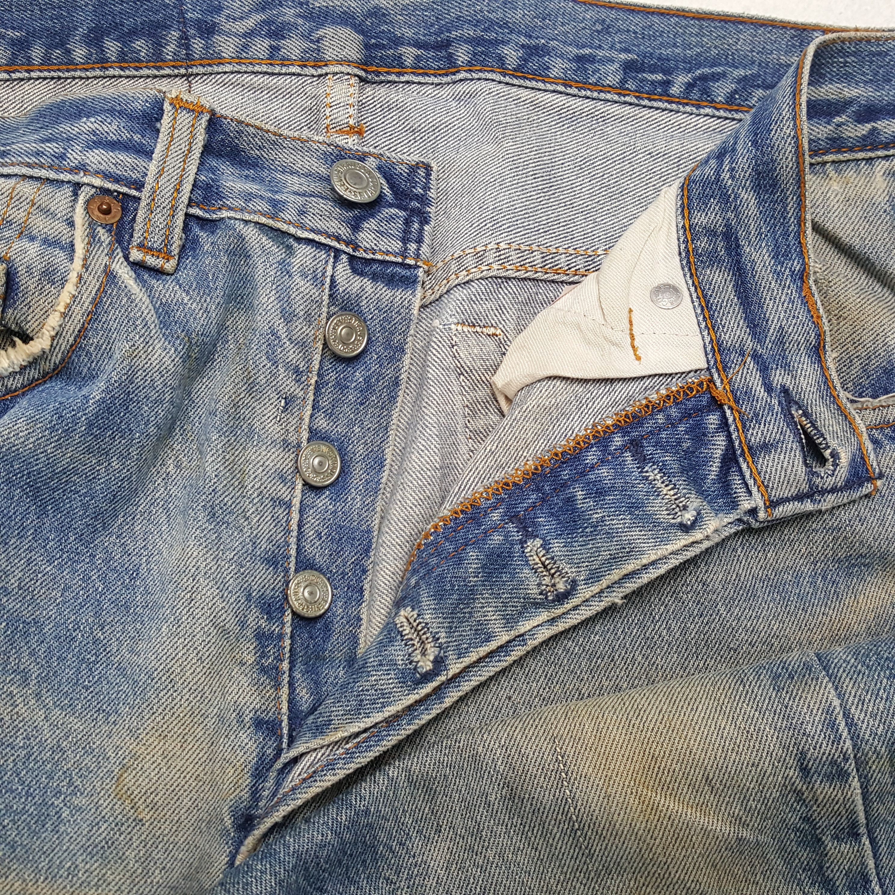 Levi's × Vintage Vintage LEVI'S Kurt Cobain Distressed Denim Style Jeans Size US 31 - 12 Thumbnail