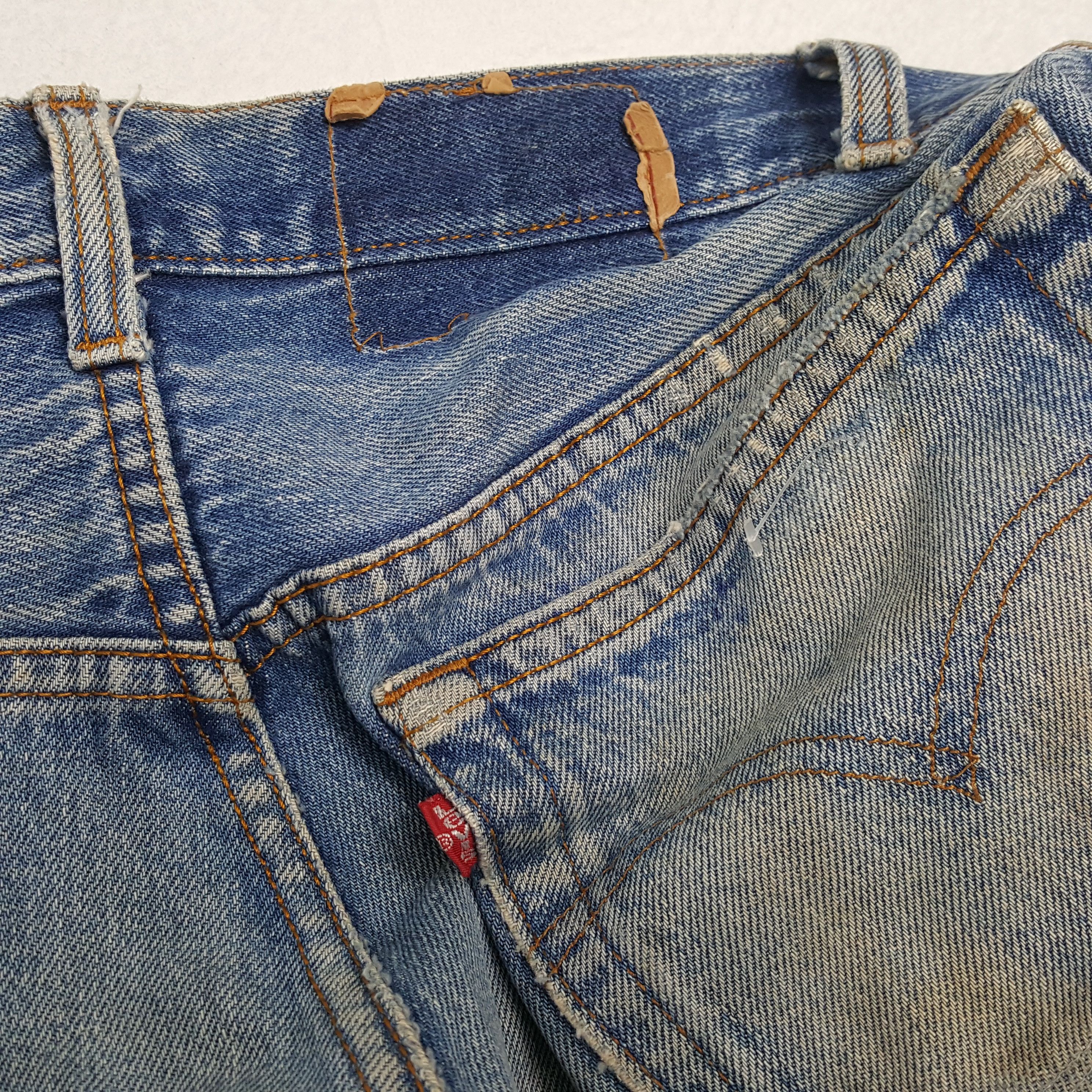 Levi's × Vintage Vintage LEVI'S Kurt Cobain Distressed Denim Style Jeans Size US 31 - 14 Thumbnail