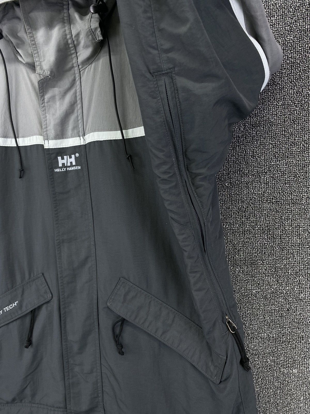 Helly Hansen Vintage Helly Hansen HellyTech Jacket Arc’teryx Style Jacket Size US S / EU 44-46 / 1 - 11 Thumbnail